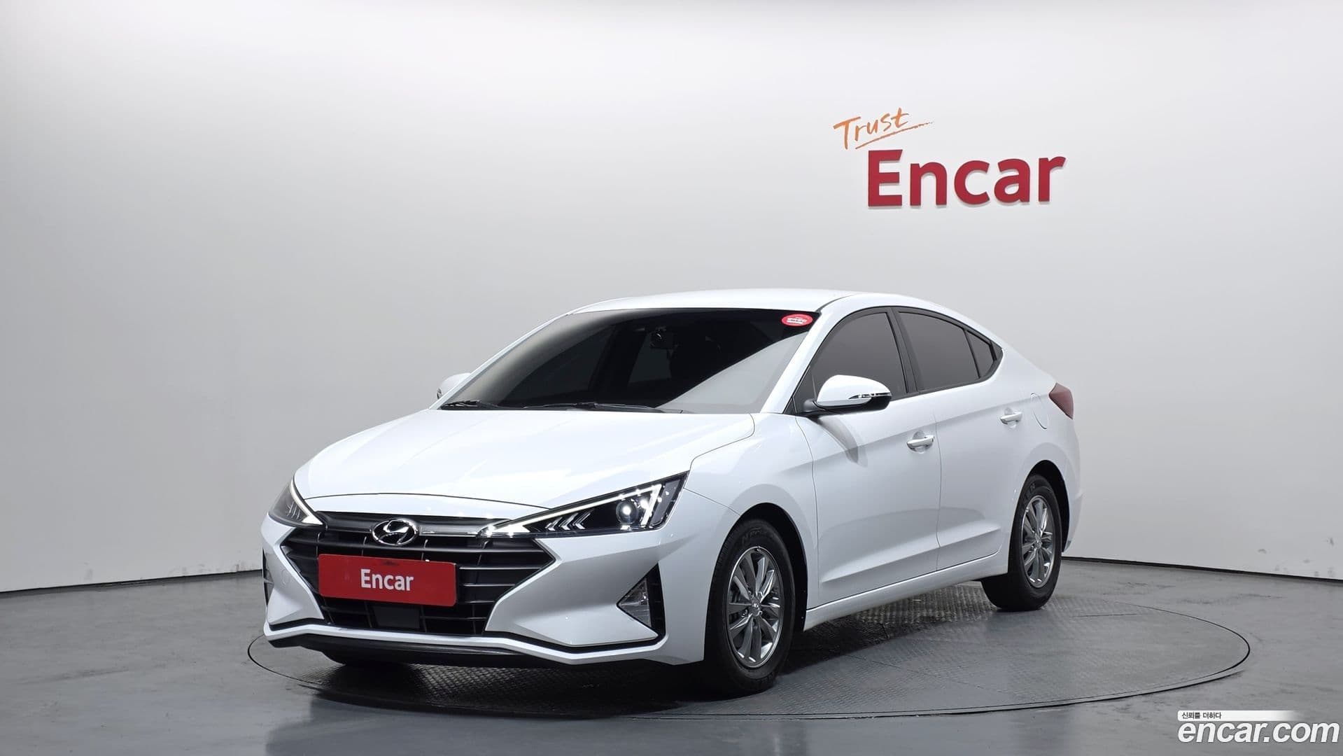 Main__Slider__Photo:AVANTE Hyundai 2019.0-0