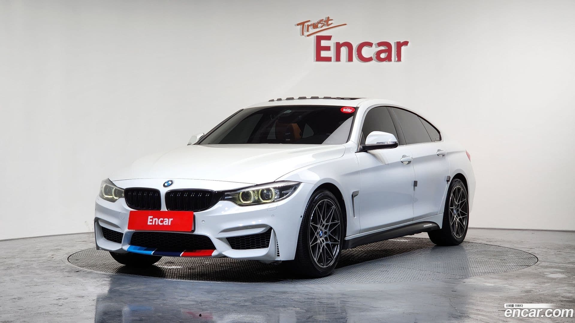 Main__Slider__Photo:4-Series BMW 2018.10-0