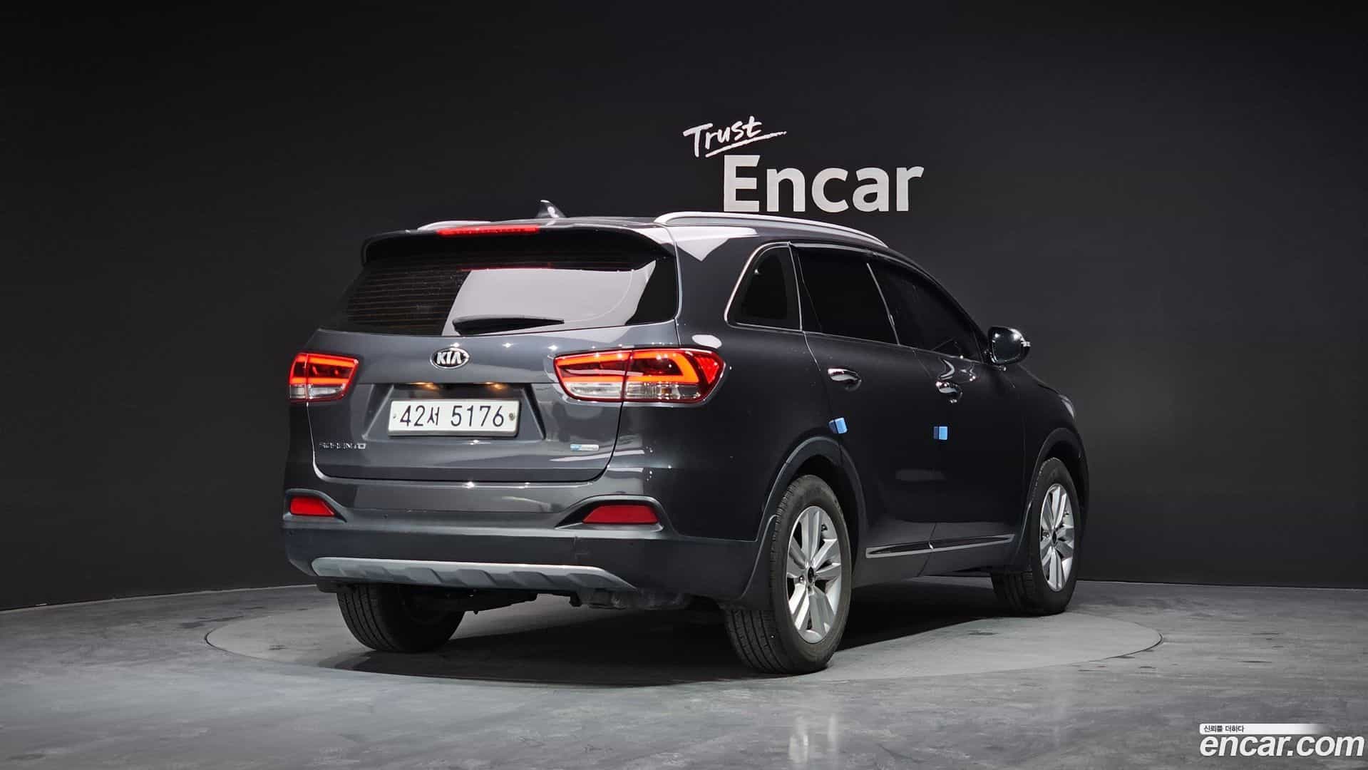Sorento Kia 2017.0-OUTER-002