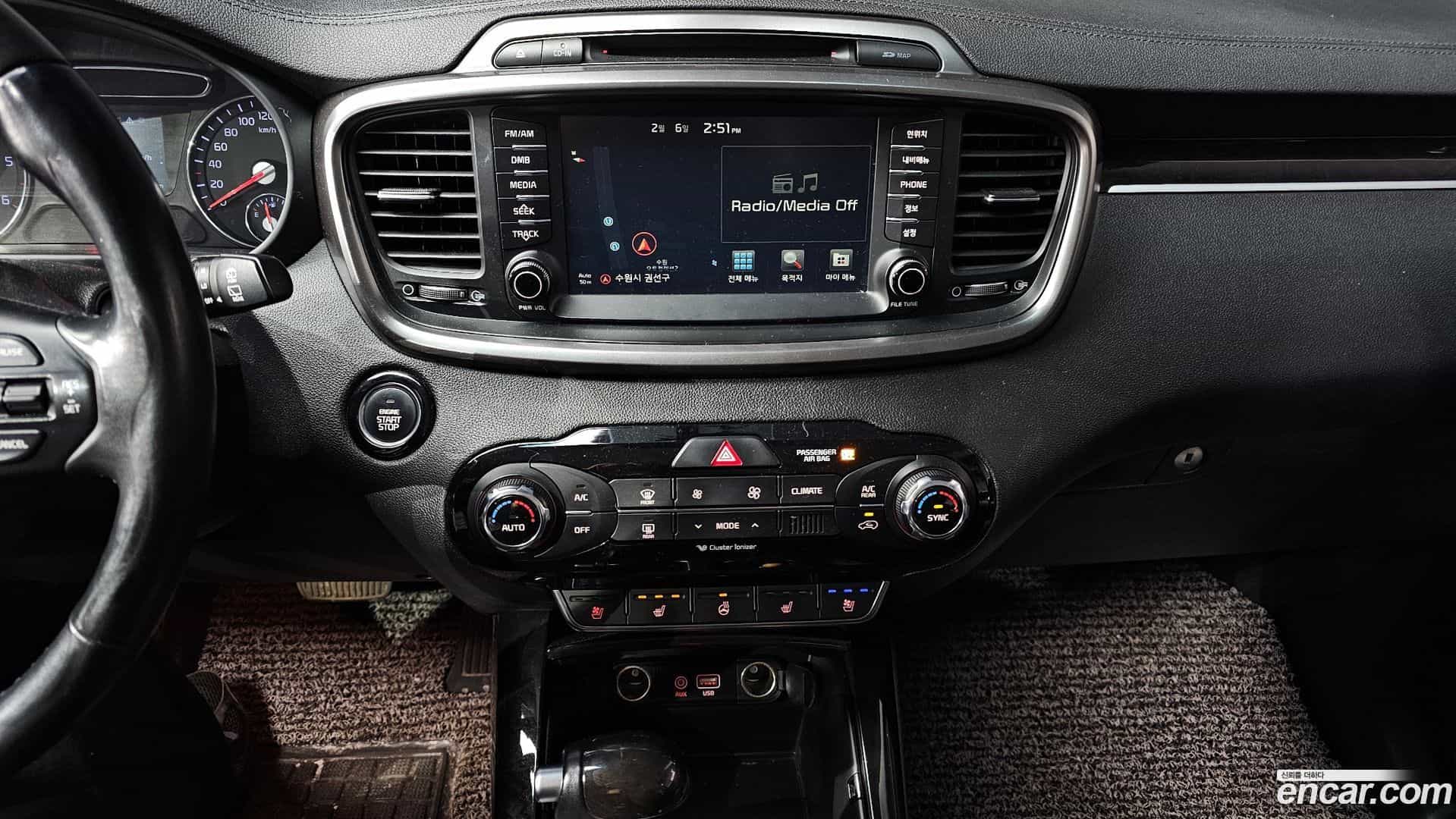 Sorento Kia 2017.0-OPTION-018