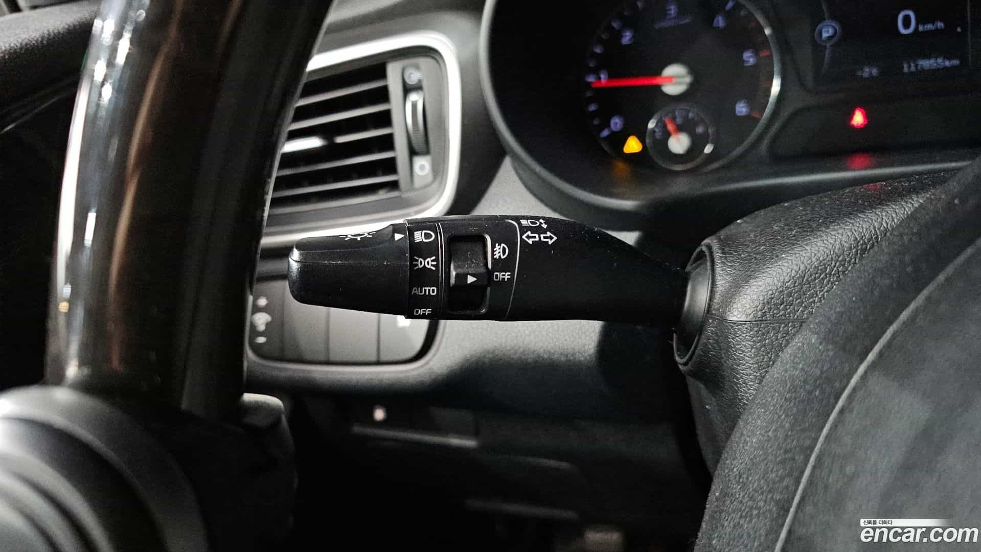 Sorento Kia 2017.0-OPTION-022