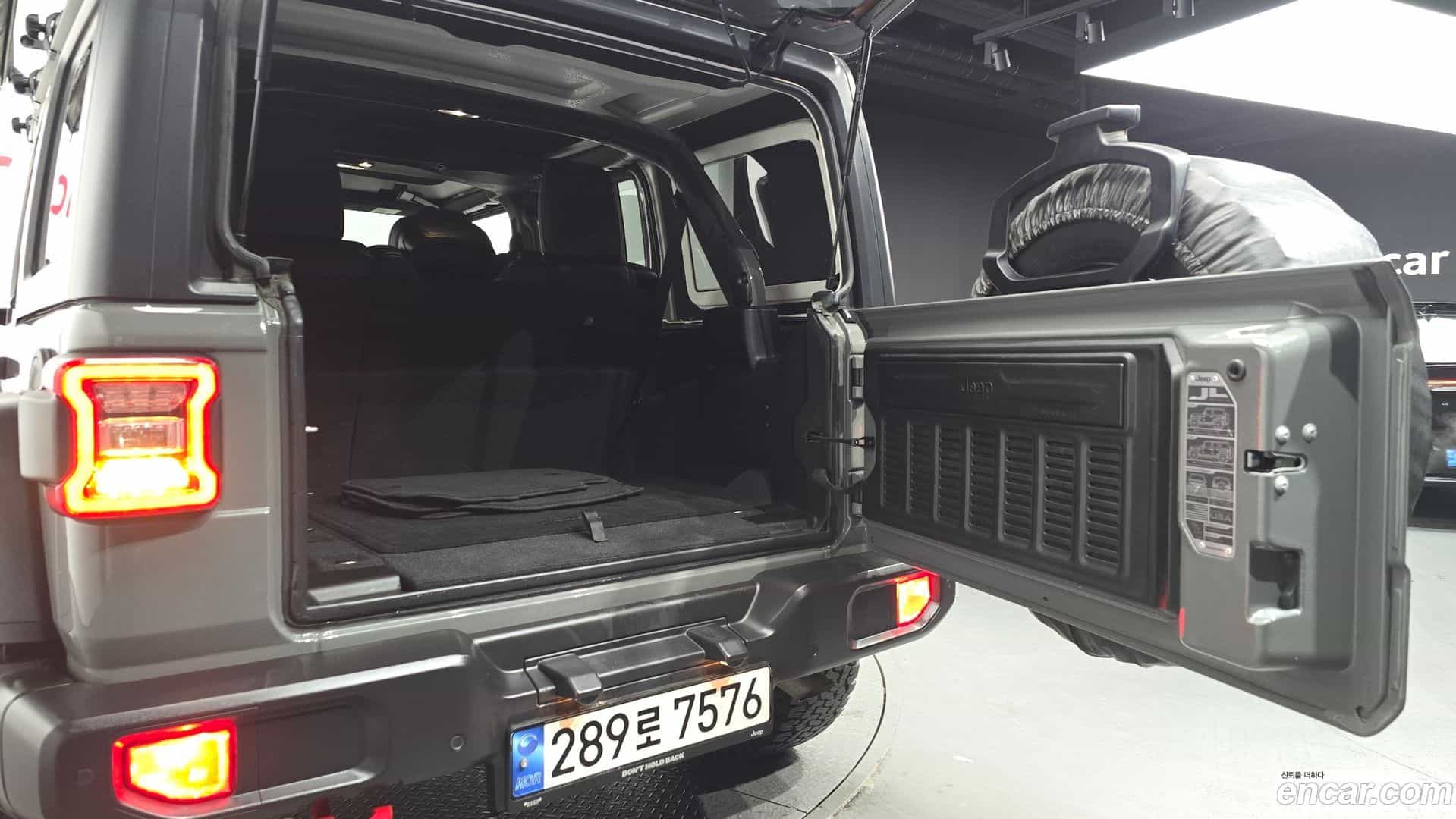 Wrangler Jeep 2021.5-OPTION-024