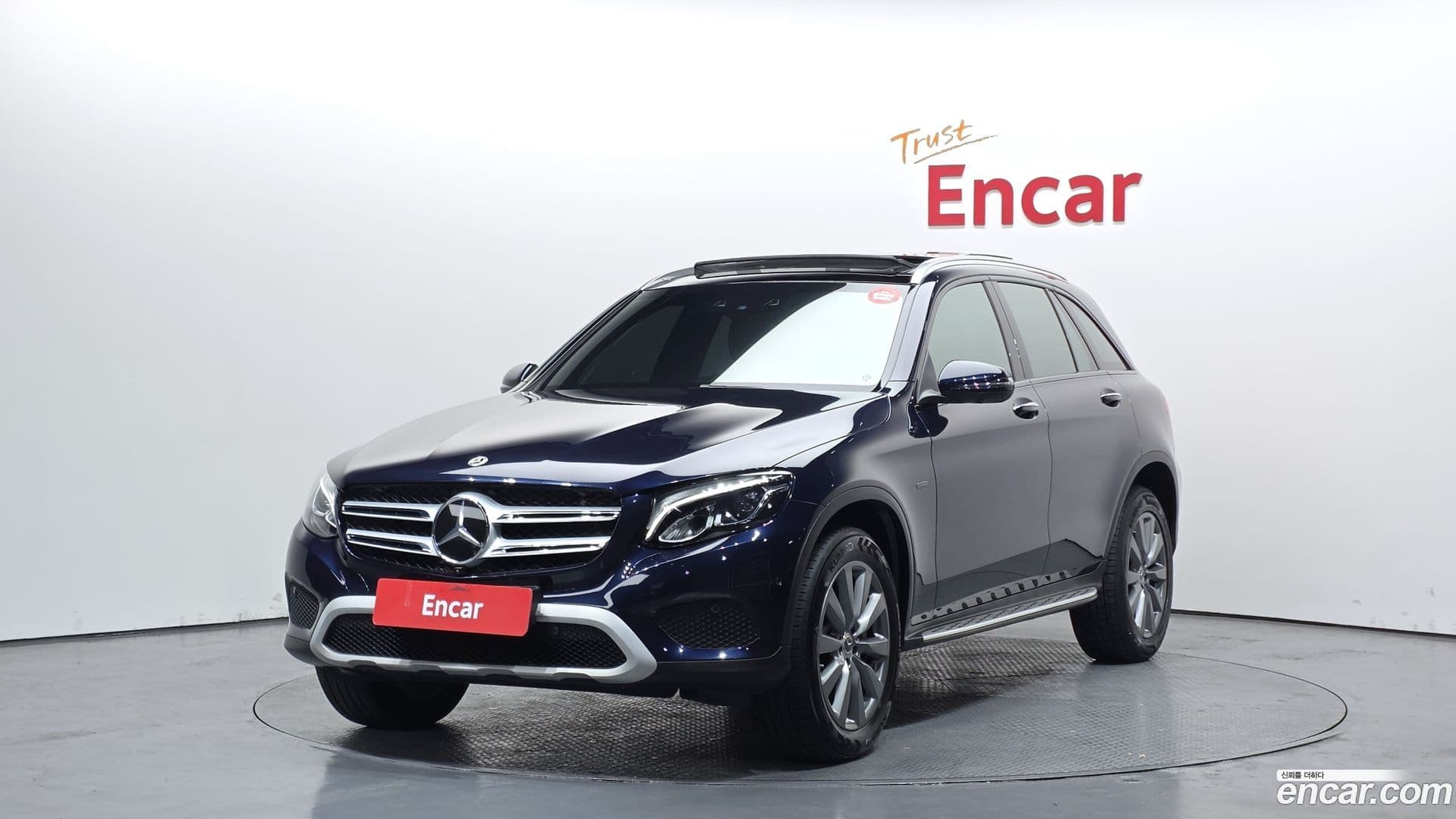 Main__Slider__Photo:GLC-Class Mercedes-Benz 2018.10-0