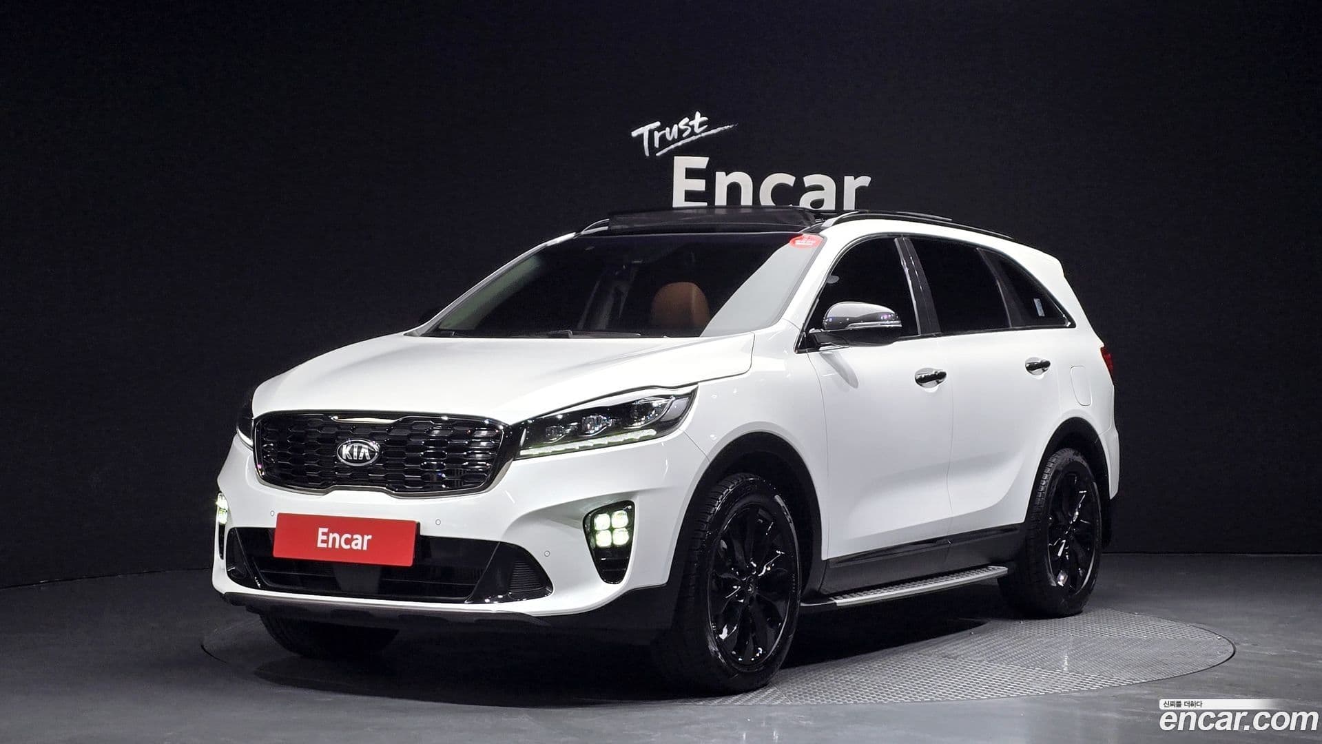 Main__Slider__Photo:Sorento Kia 2019.2-0