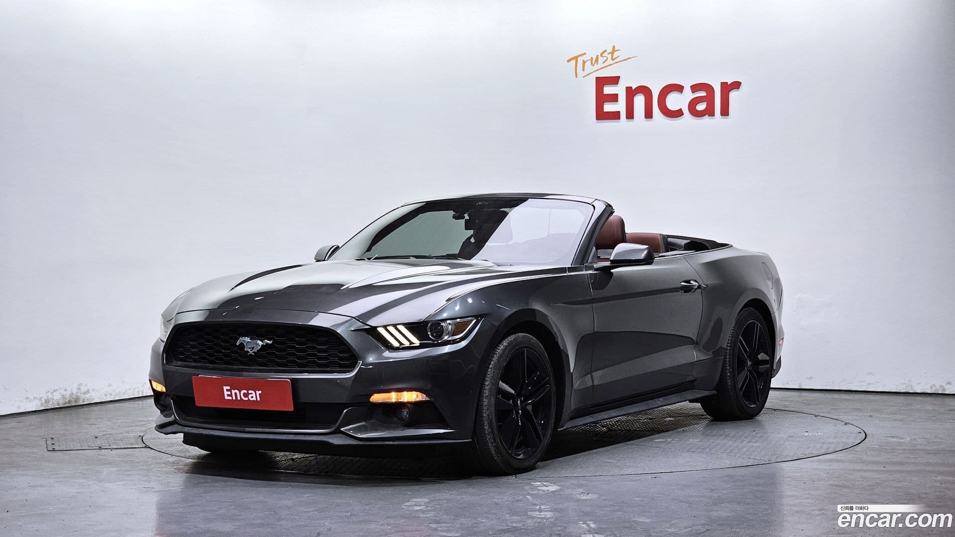 Main__Slider__Photo:Mustang Ford 2016.4-0