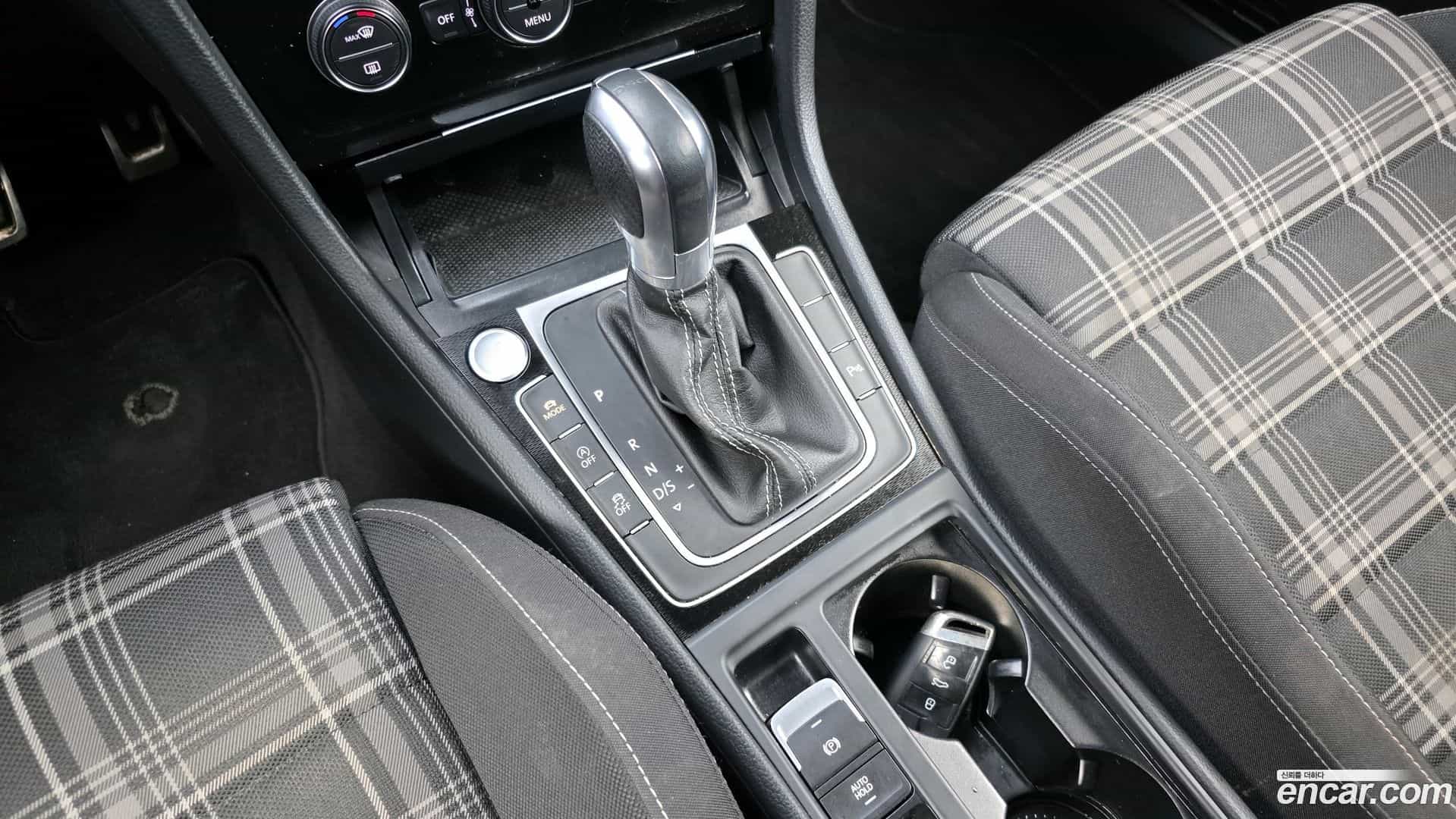 Golf Volkswagen 2016.4-INNER-009