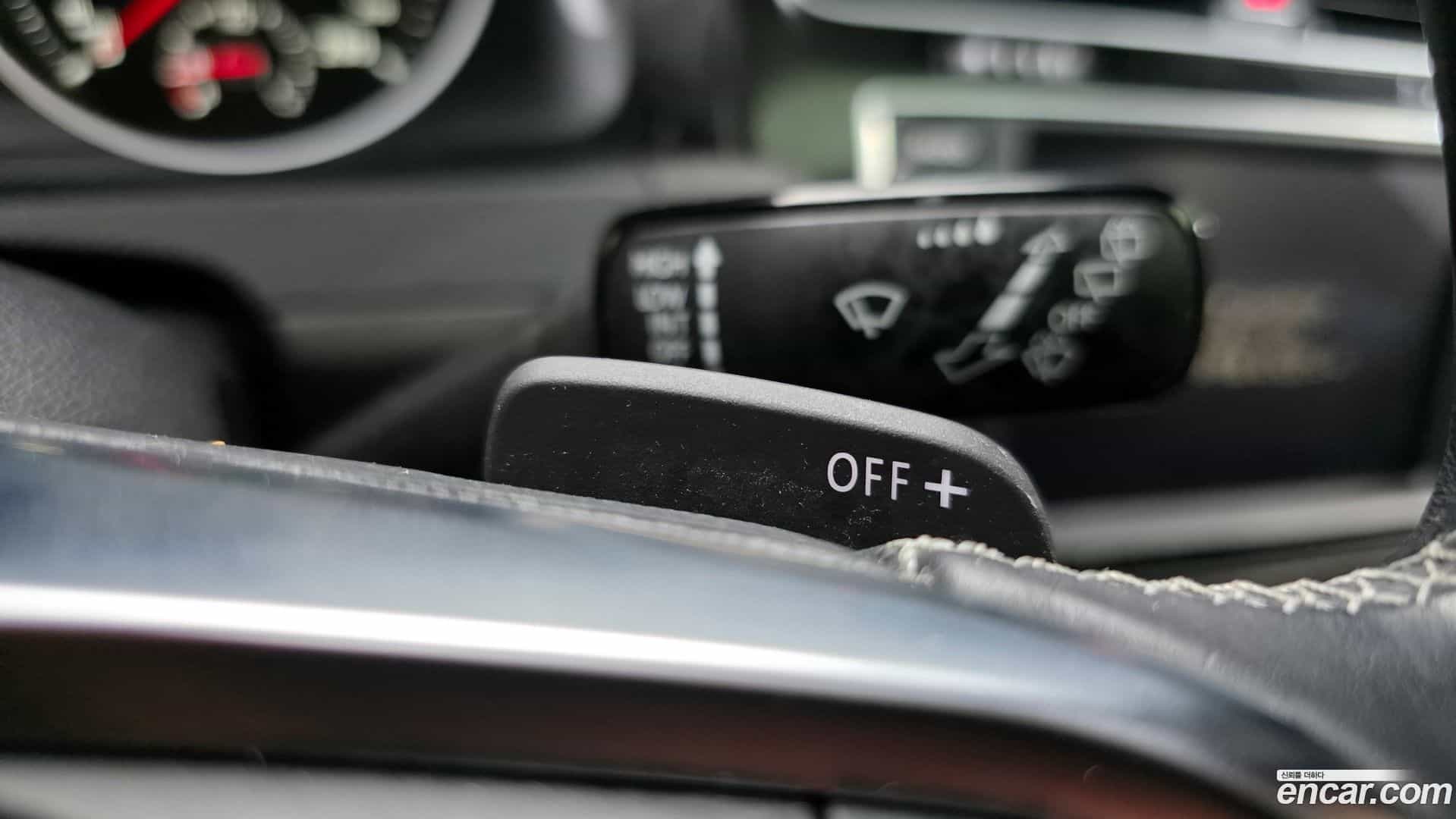 Golf Volkswagen 2016.4-OPTION-022