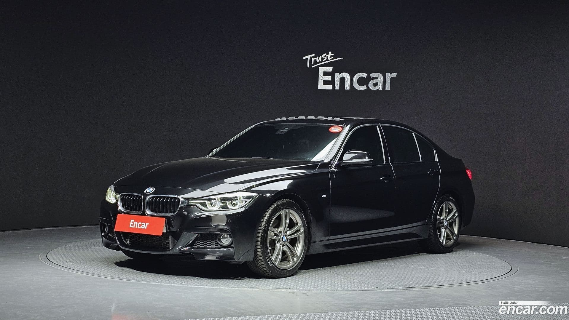 Main__Slider__Photo:3-Series BMW 2018.0-0