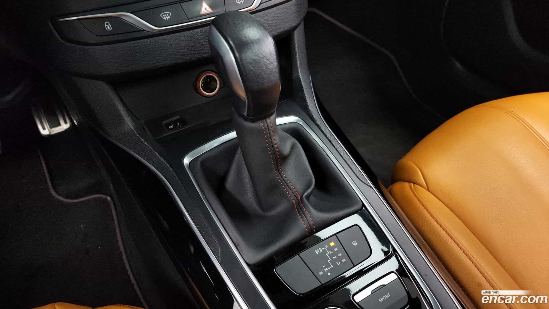 308 Peugeot 2016.8-INNER-009