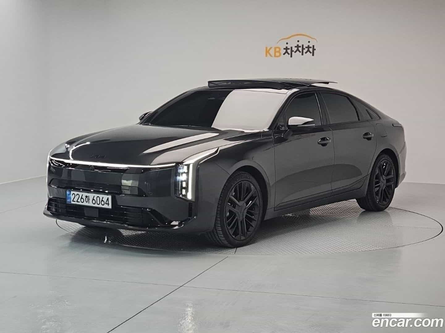 K8 Kia 2025.6-OUTER-001