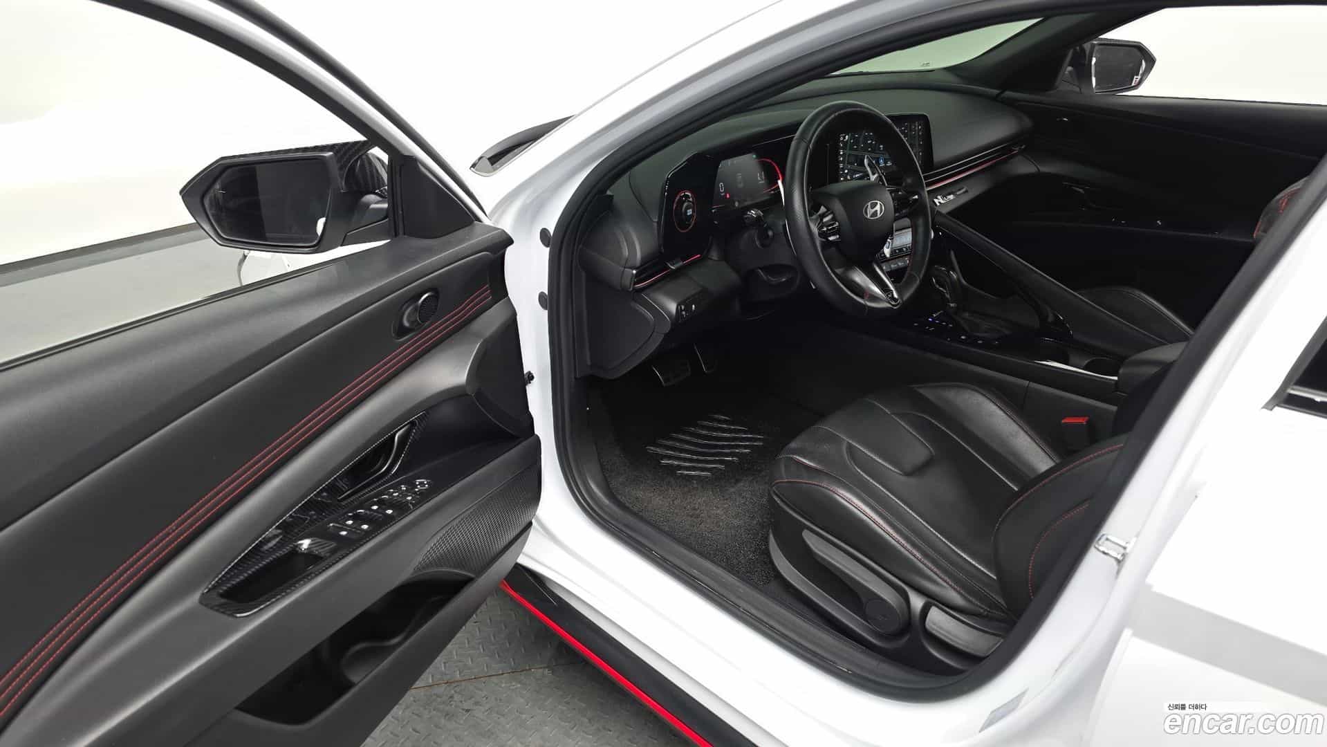 AVANTE Hyundai 2024.1-INNER-010