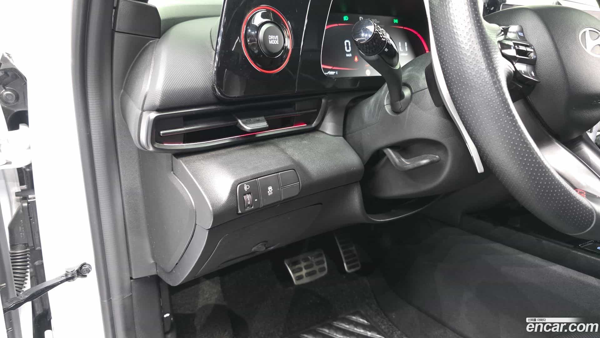 AVANTE Hyundai 2024.1-OPTION-018