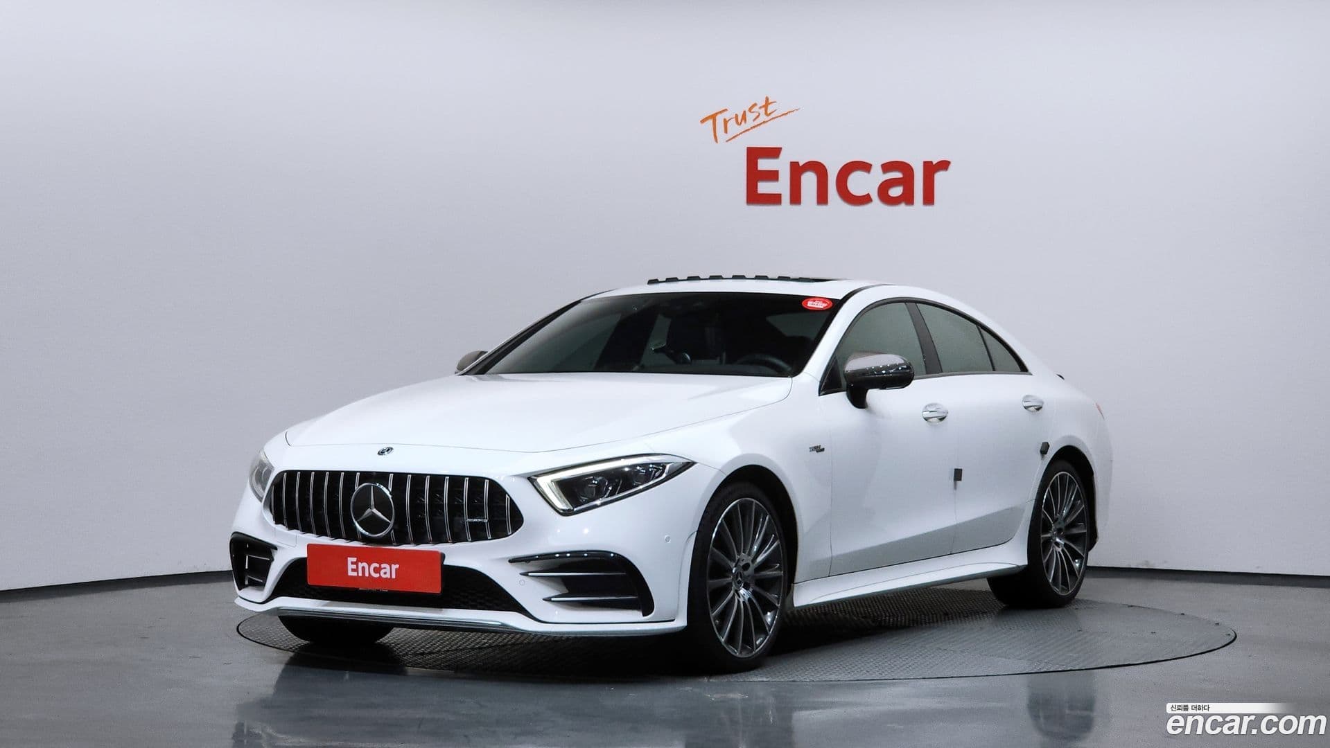 Main__Slider__Photo:CLS-Class Mercedes-Benz 2019.9-0
