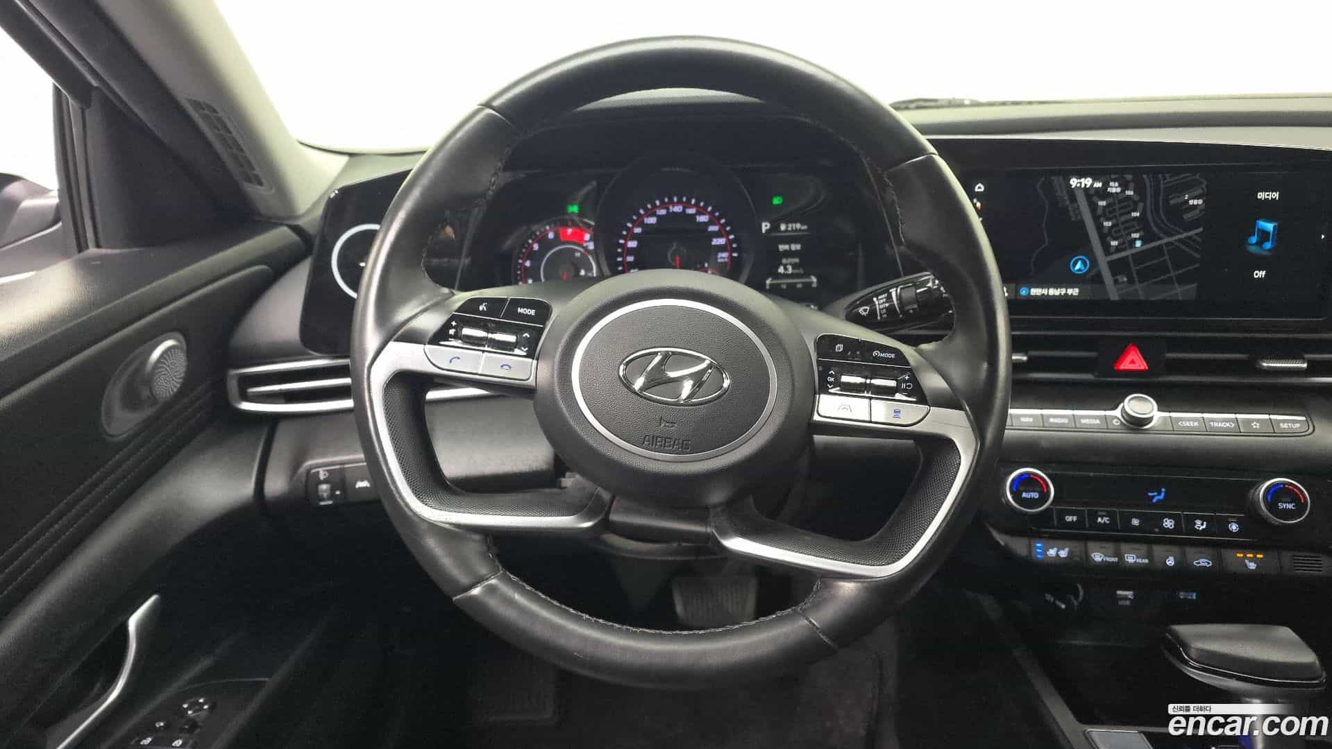 AVANTE Hyundai 2021.11-OPTION-017