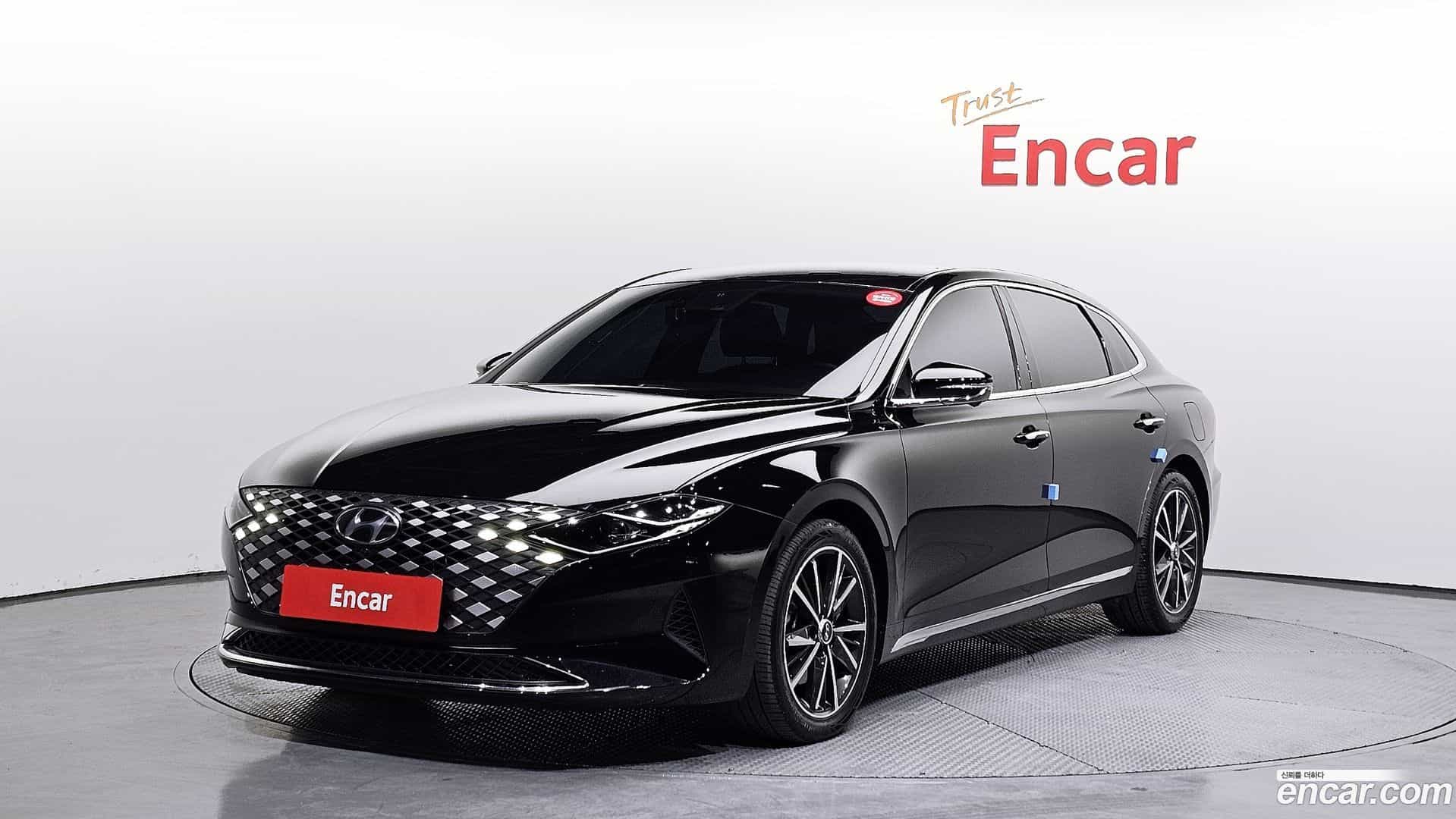 Grandeur Hyundai 2022.3-OUTER-001
