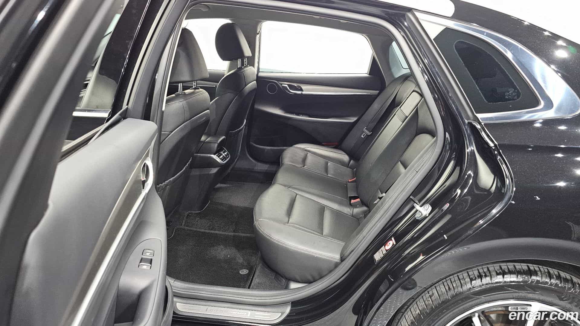 Grandeur Hyundai 2022.3-OPTION-015