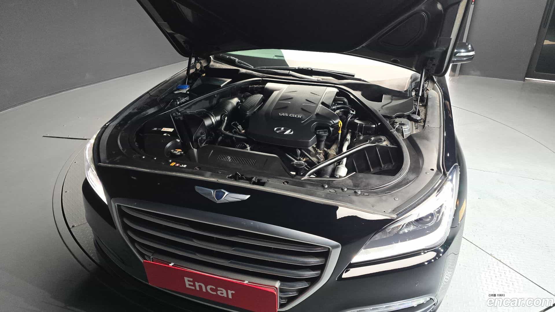 Genesis Hyundai 2016.0-INNER-006