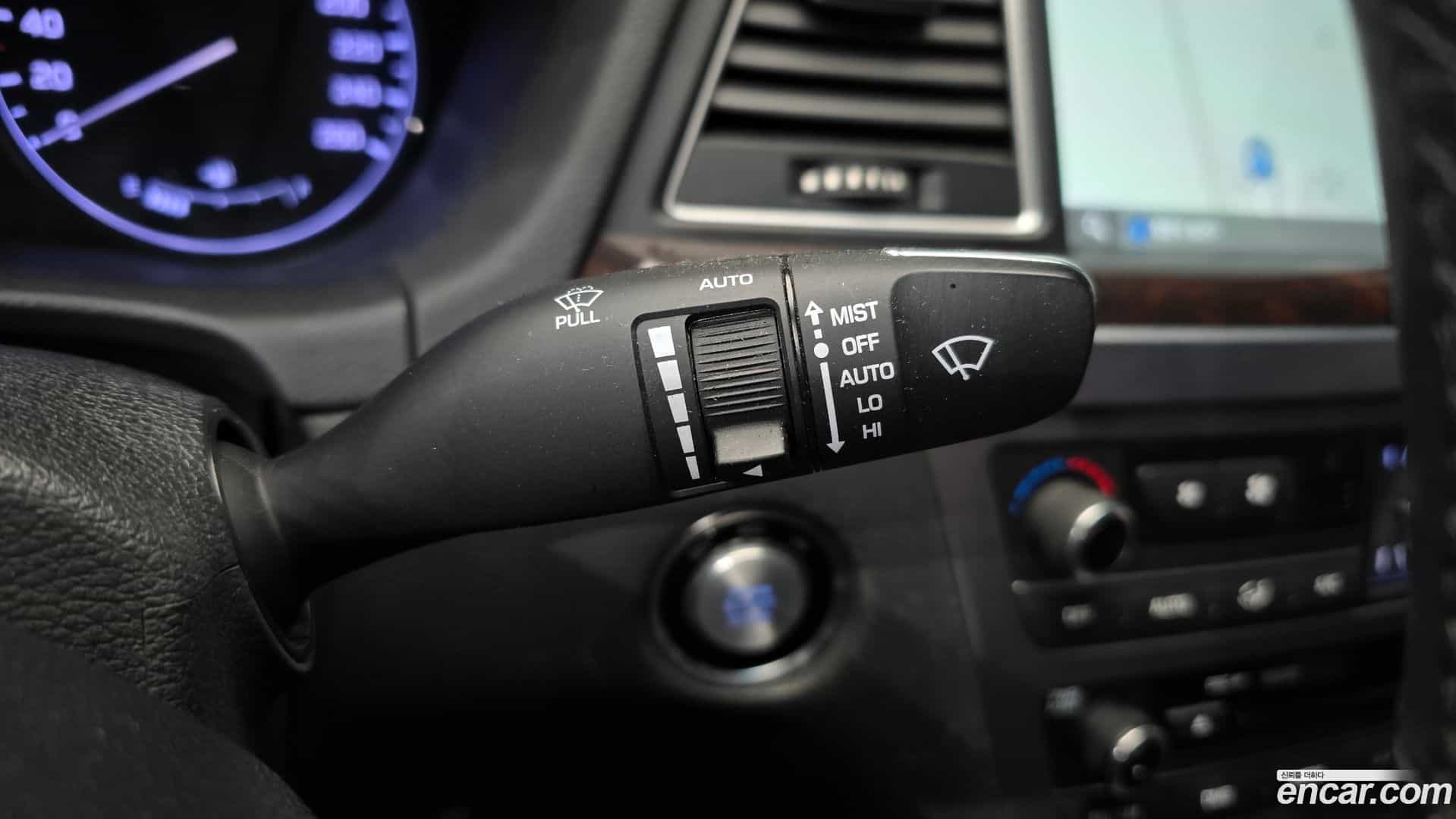 Genesis Hyundai 2016.0-OPTION-020