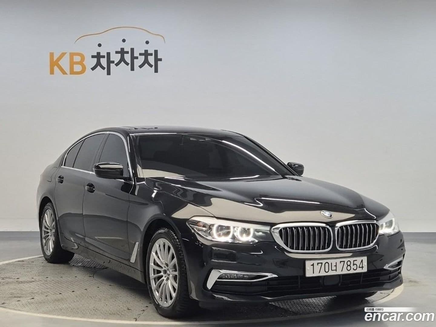 Main__Slider__Photo:5-Series BMW 2020.3-0