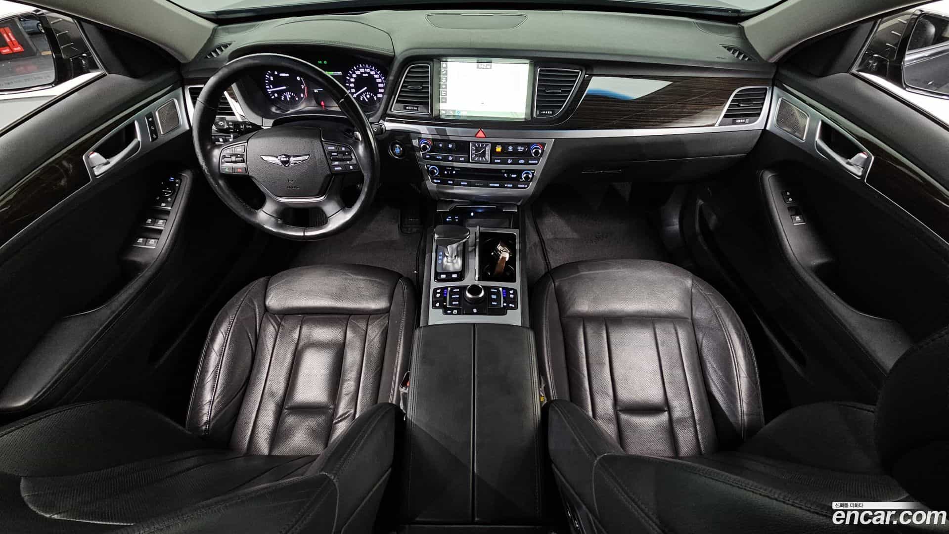 G80 Genesis 2017.0-INNER-007