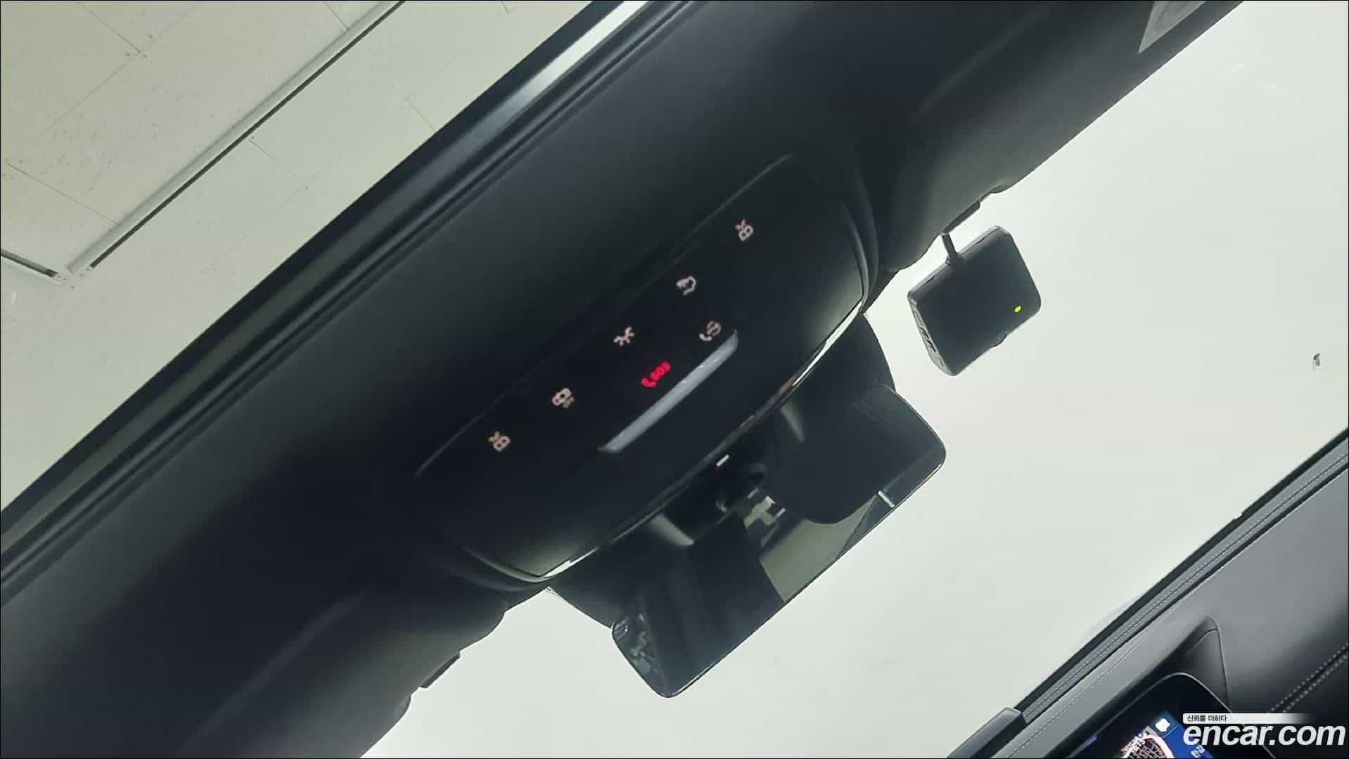 E-Class Mercedes-Benz 2022.11-OPTION-021
