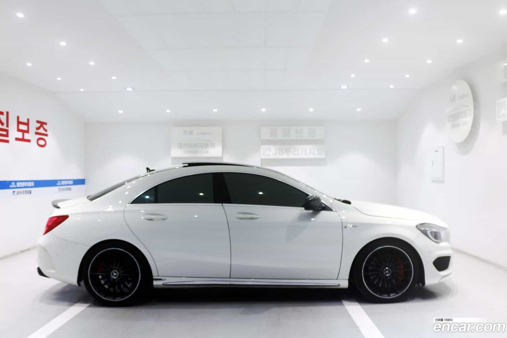 CLA-Class Mercedes-Benz 2015.8-OUTER-005