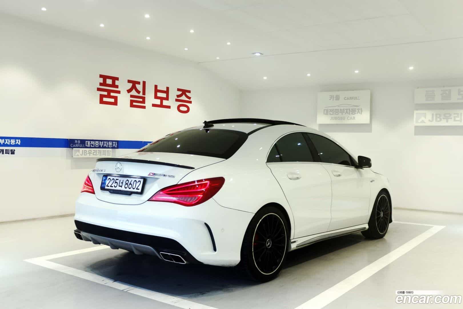 CLA-Class Mercedes-Benz 2015.8-INNER-008