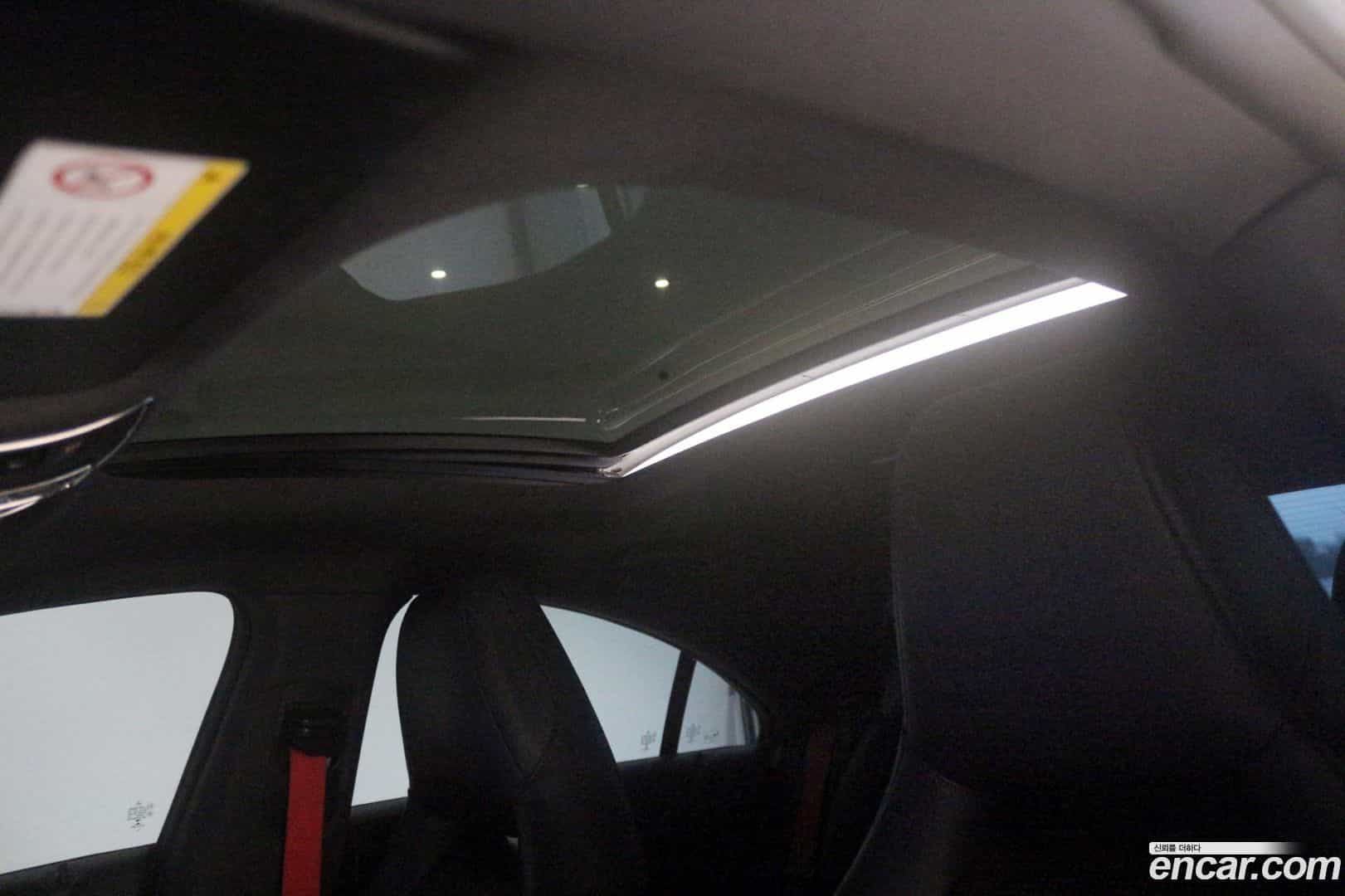 CLA-Class Mercedes-Benz 2015.8-OPTION-024