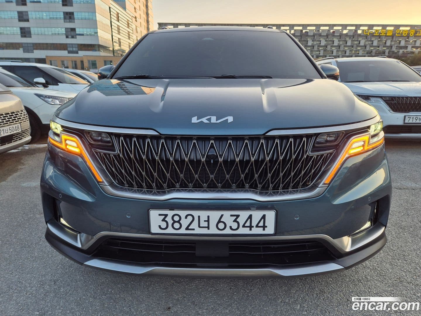 Main__Slider__Photo:Canival Kia 2021.11-0