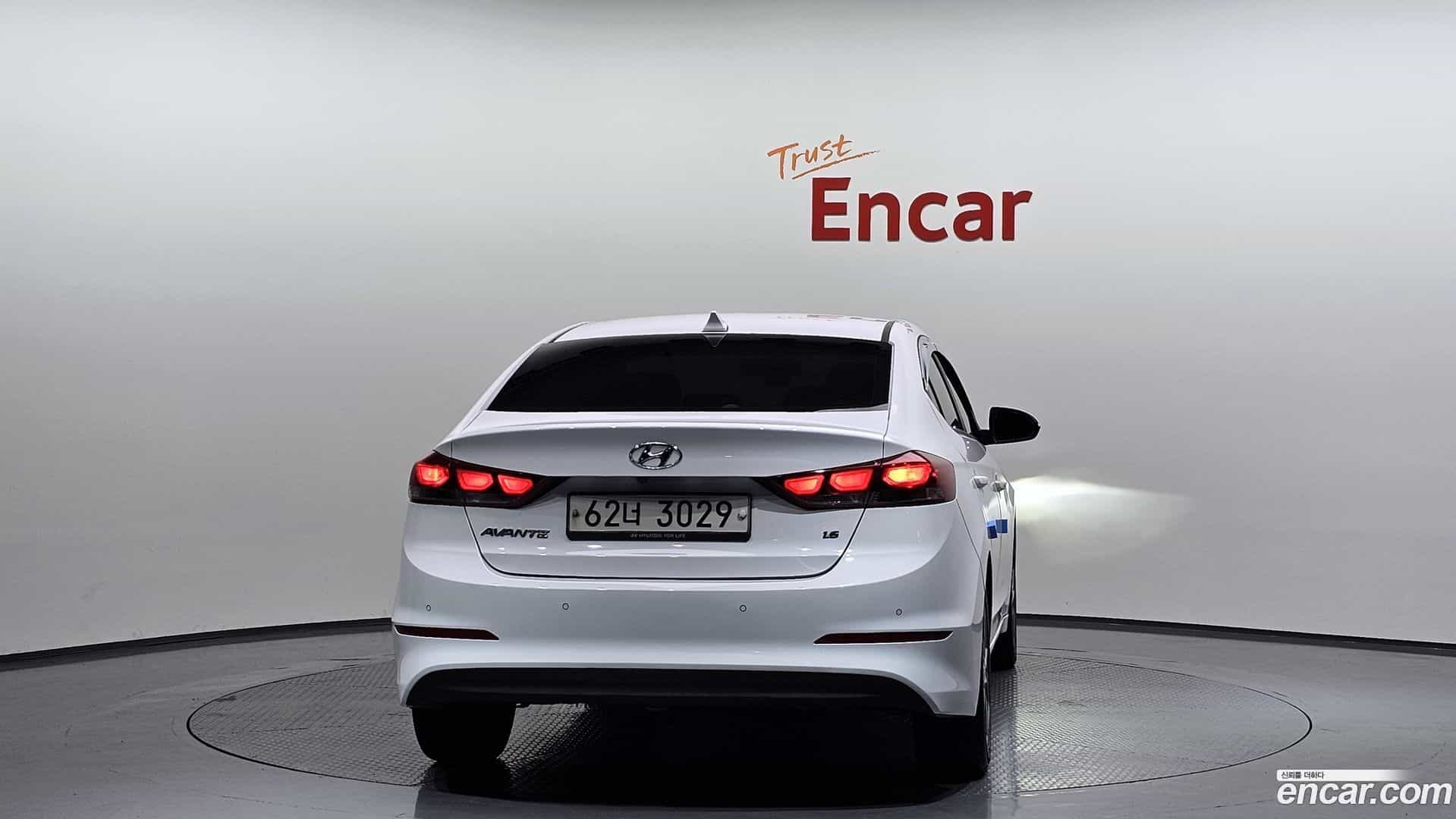 AVANTE Hyundai 2018.3-OUTER-004