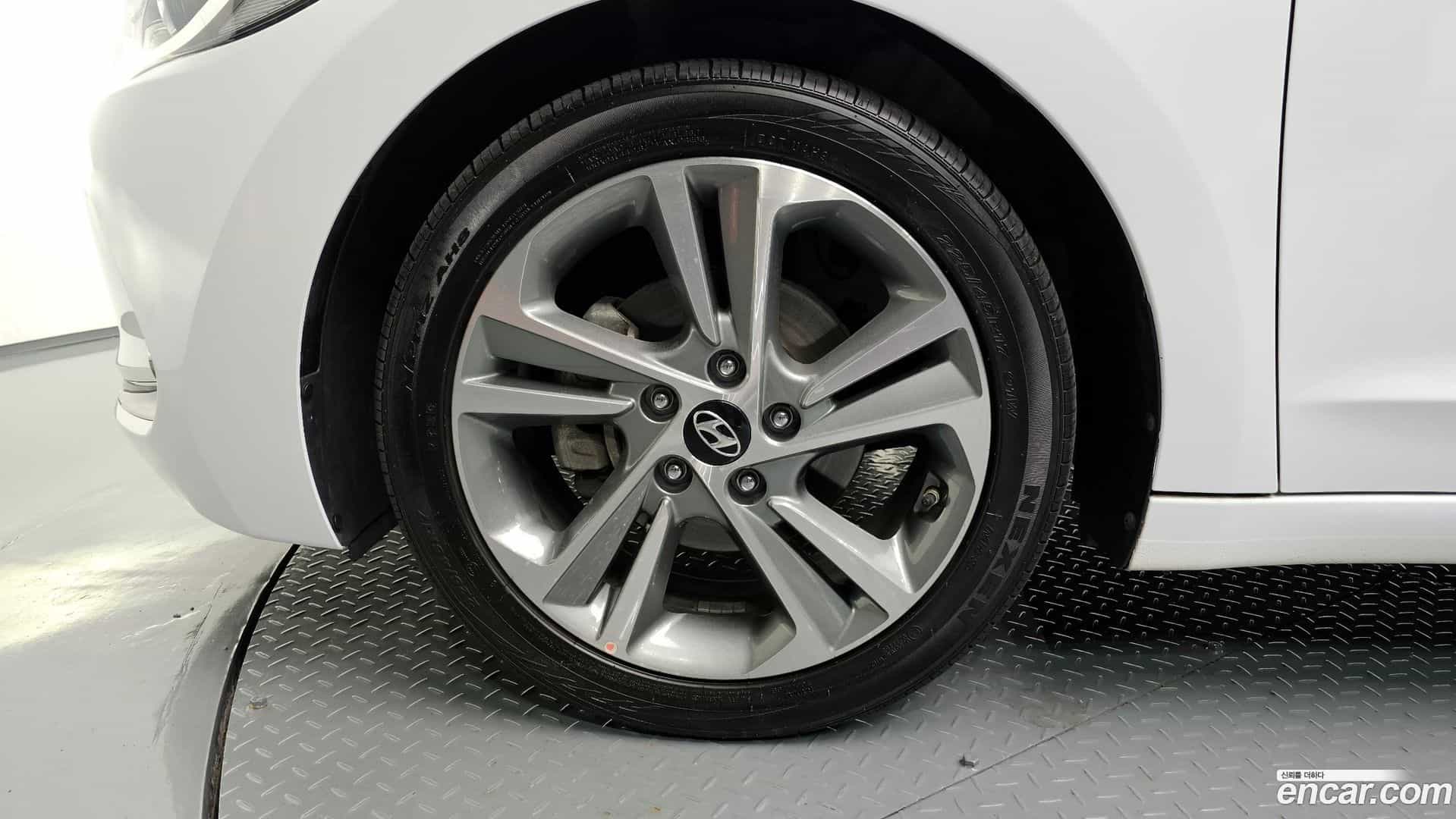 AVANTE Hyundai 2018.3-OUTER-005