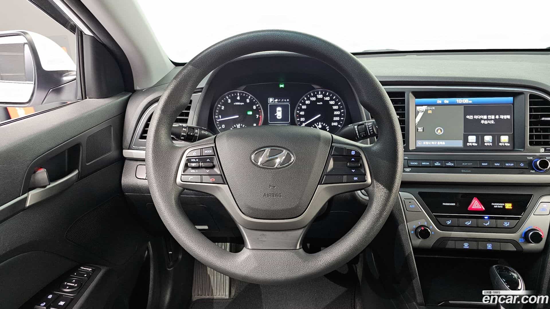 AVANTE Hyundai 2018.3-OPTION-017