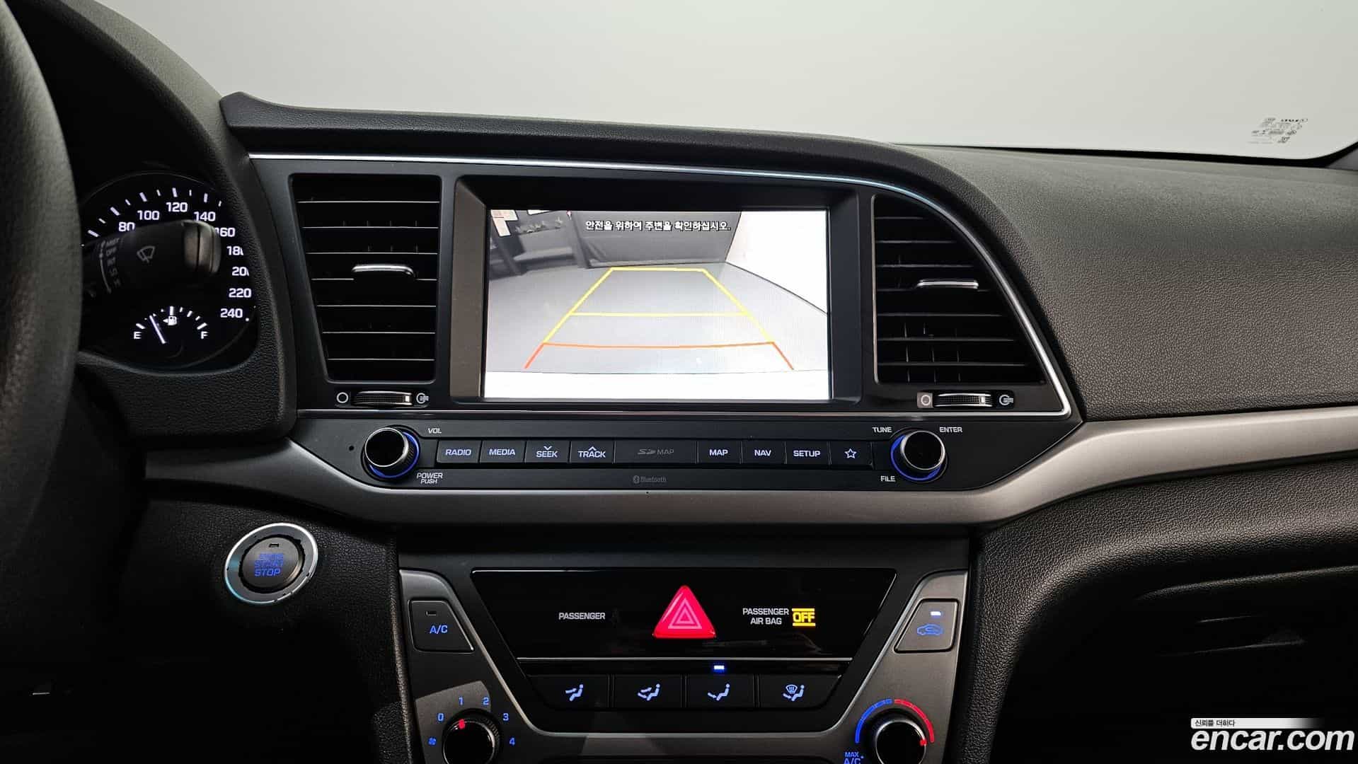 AVANTE Hyundai 2018.3-OPTION-021