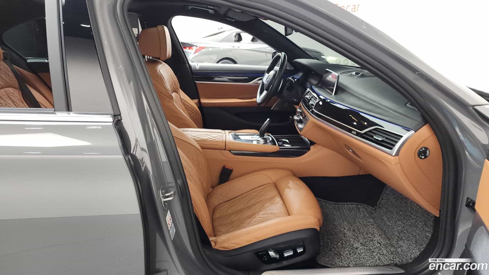 7-Series BMW 2022.8-OPTION-015