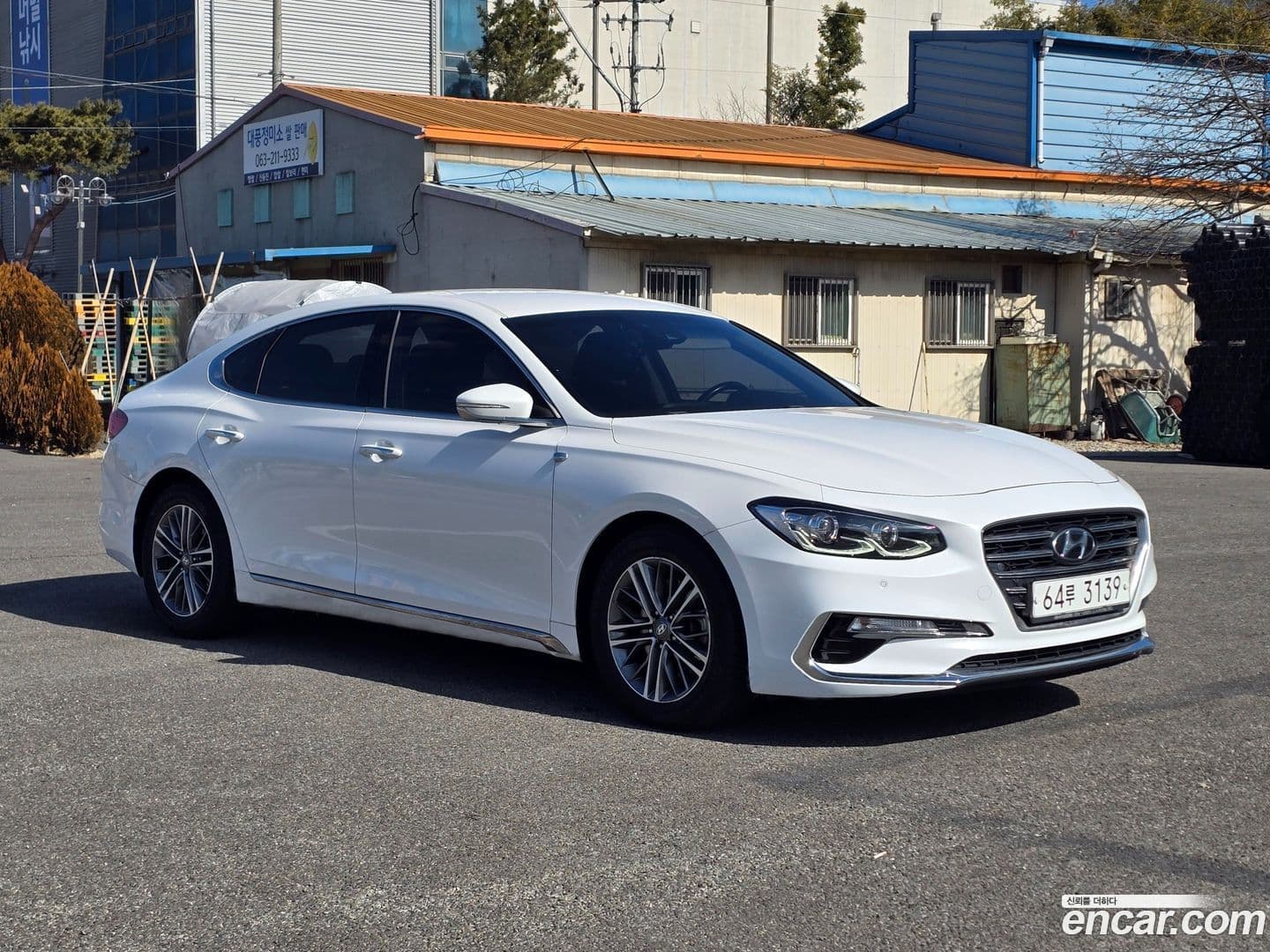 Main__Slider__Photo:Grandeur Hyundai 2018.7-0
