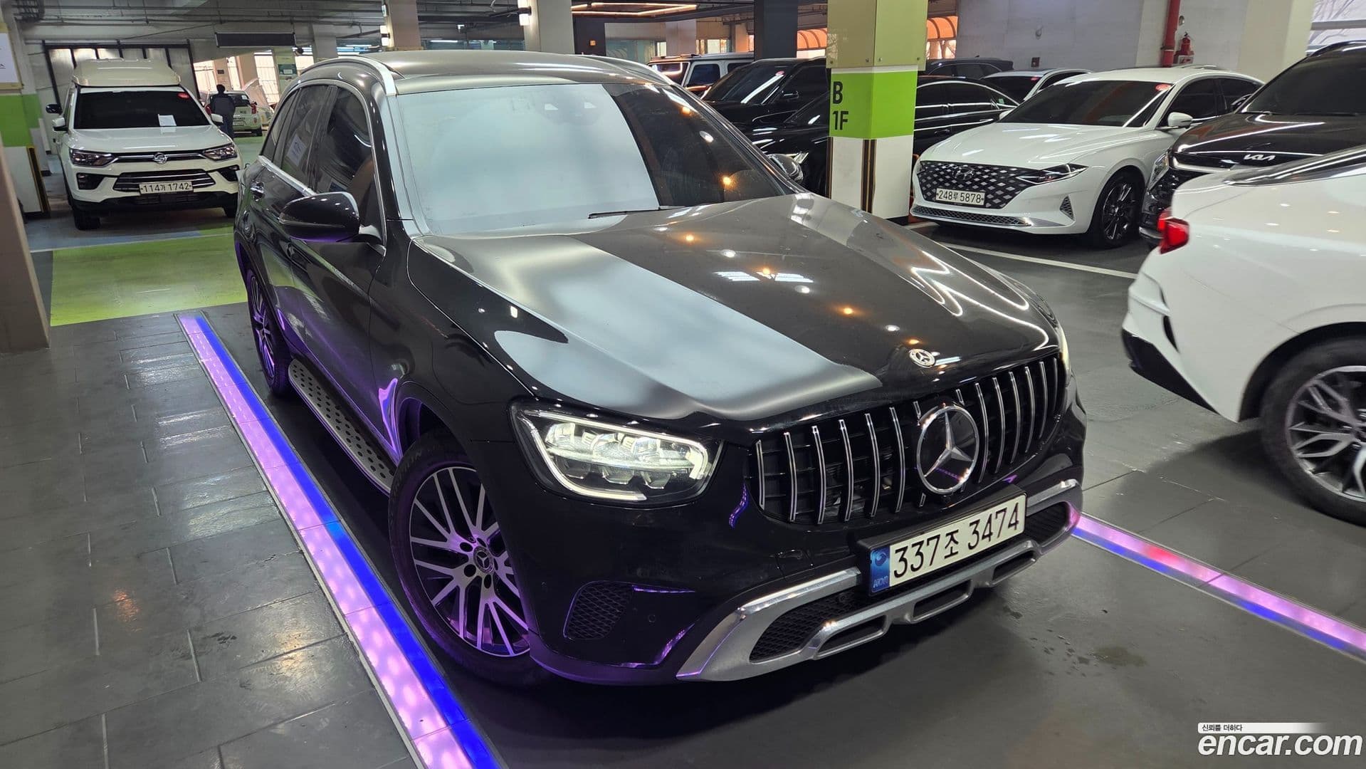 Main__Slider__Photo:GLC-Class Mercedes-Benz 2021.3-0