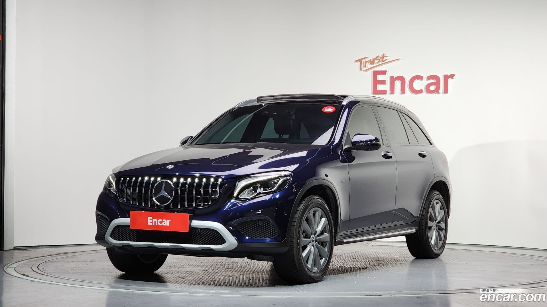 Main__Slider__Photo:GLC-Class Mercedes-Benz 2018.10-0