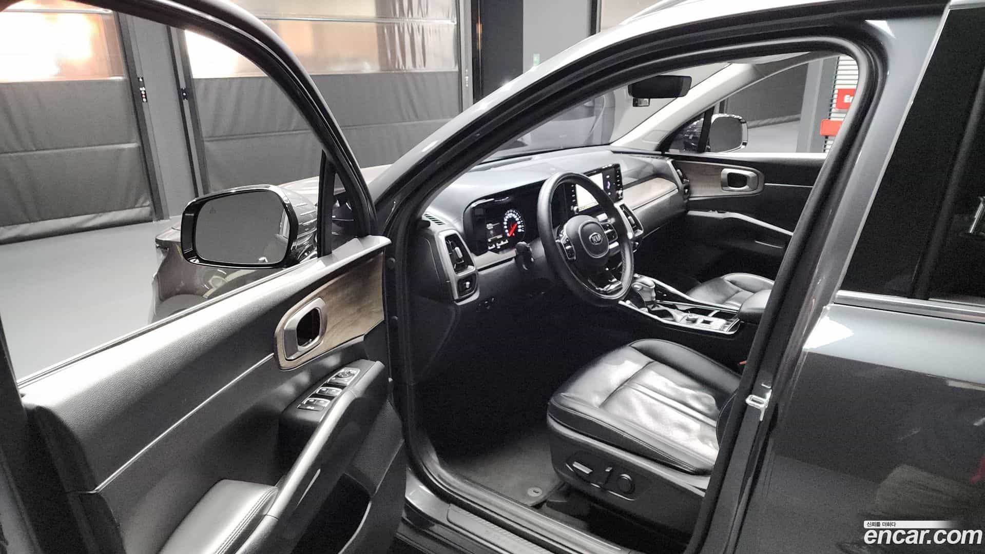 Sorento Kia 2021.0-OPTION-015