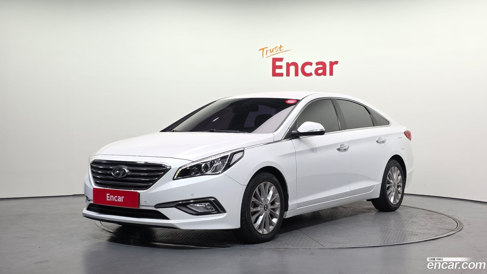 Main__Slider__Photo:Sonata Hyundai 2017.4-0