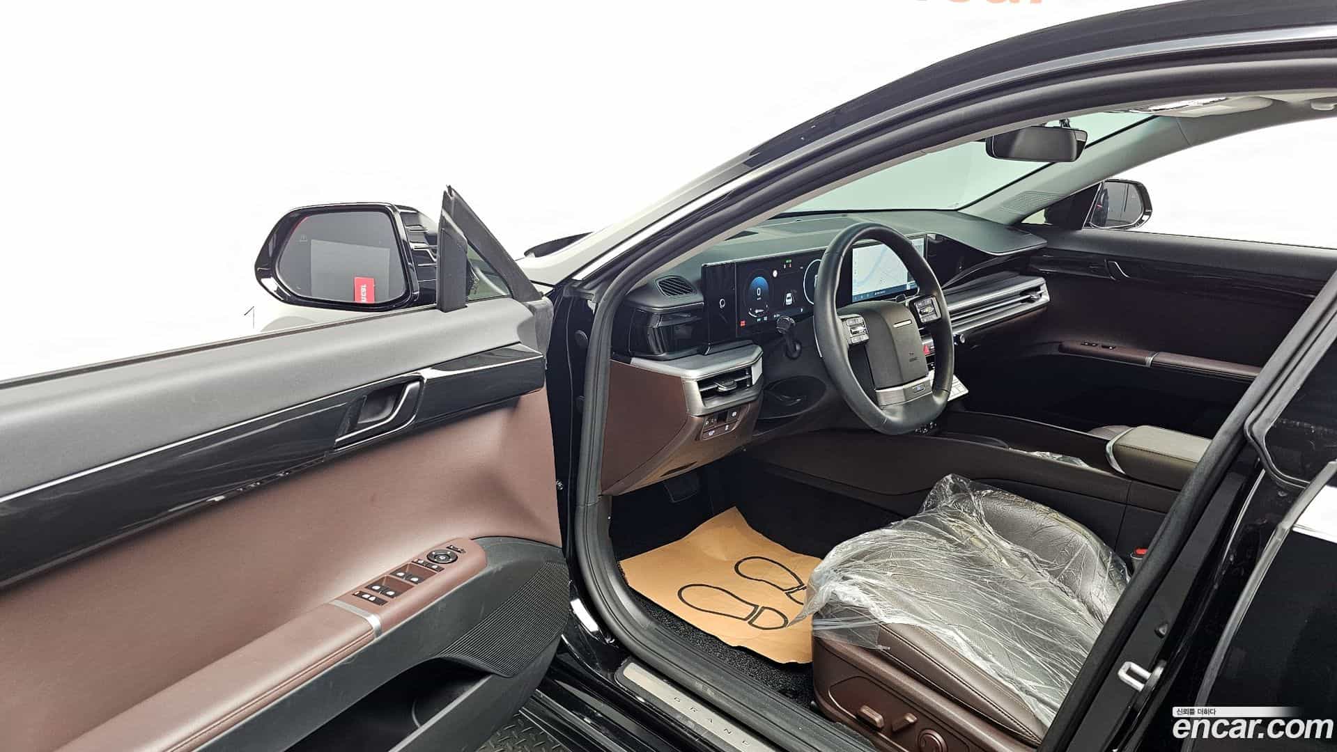 Grandeur Hyundai 2023.1-INNER-010