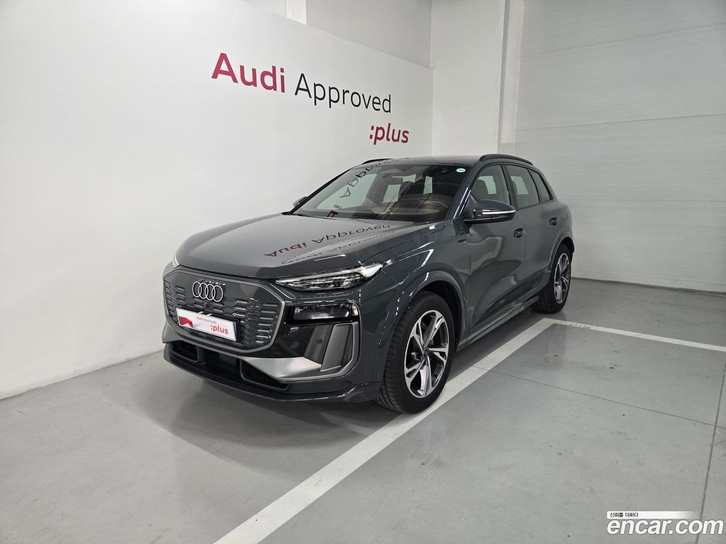 Main__Slider__Photo:Q6 e-tron Audi 2025.2-0