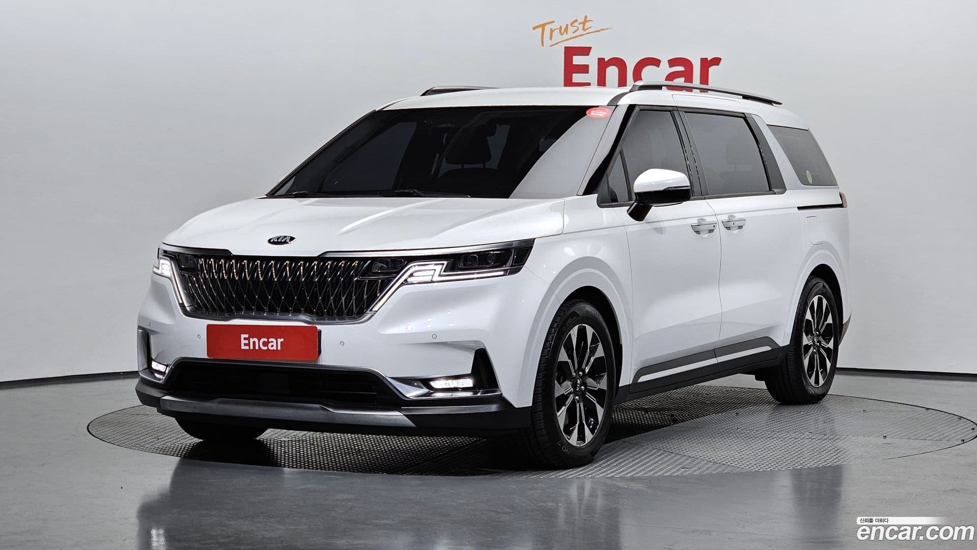Main__Slider__Photo:Canival Kia 2021.2-0