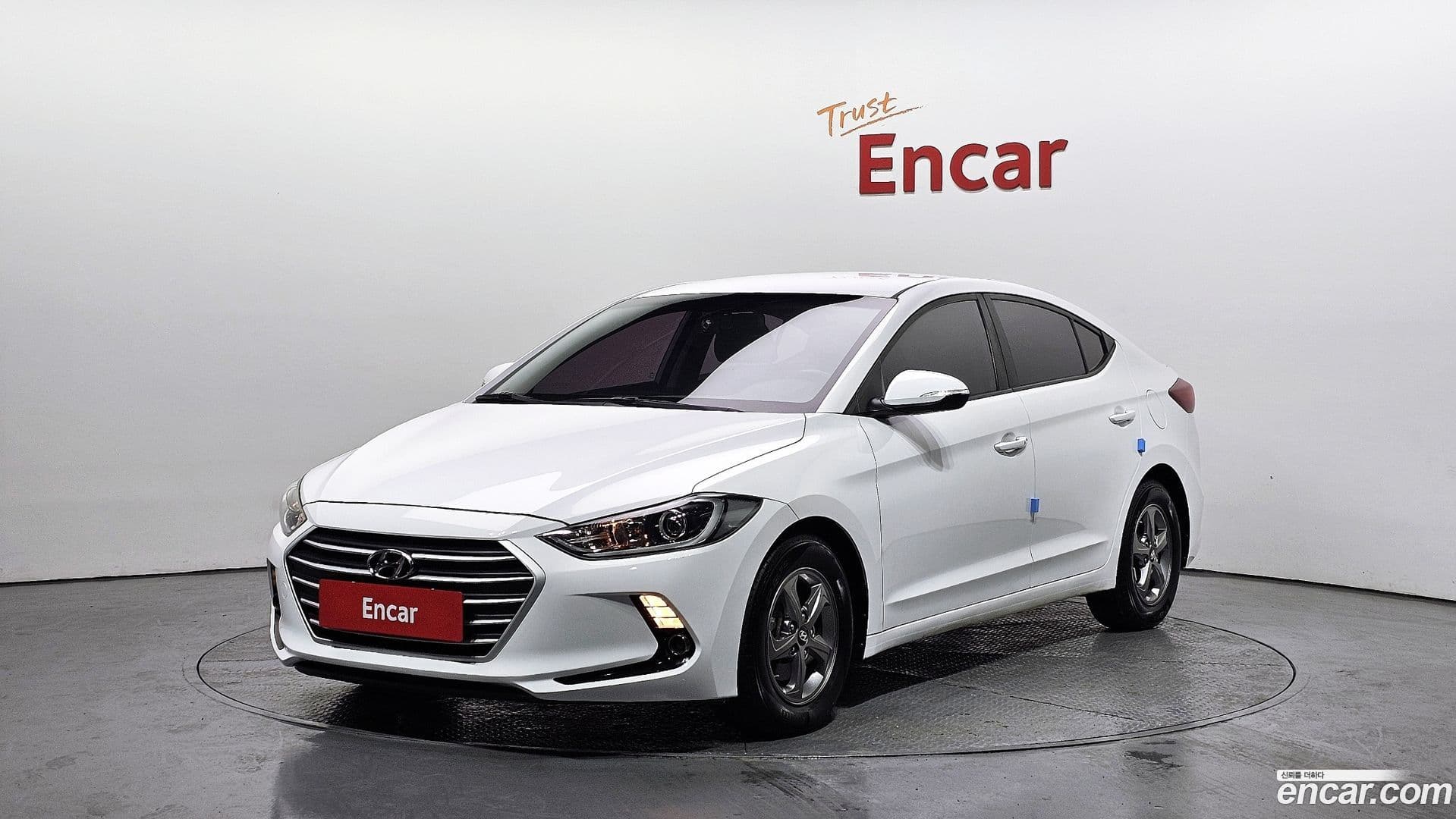 Main__Slider__Photo:AVANTE Hyundai 2018.1-0