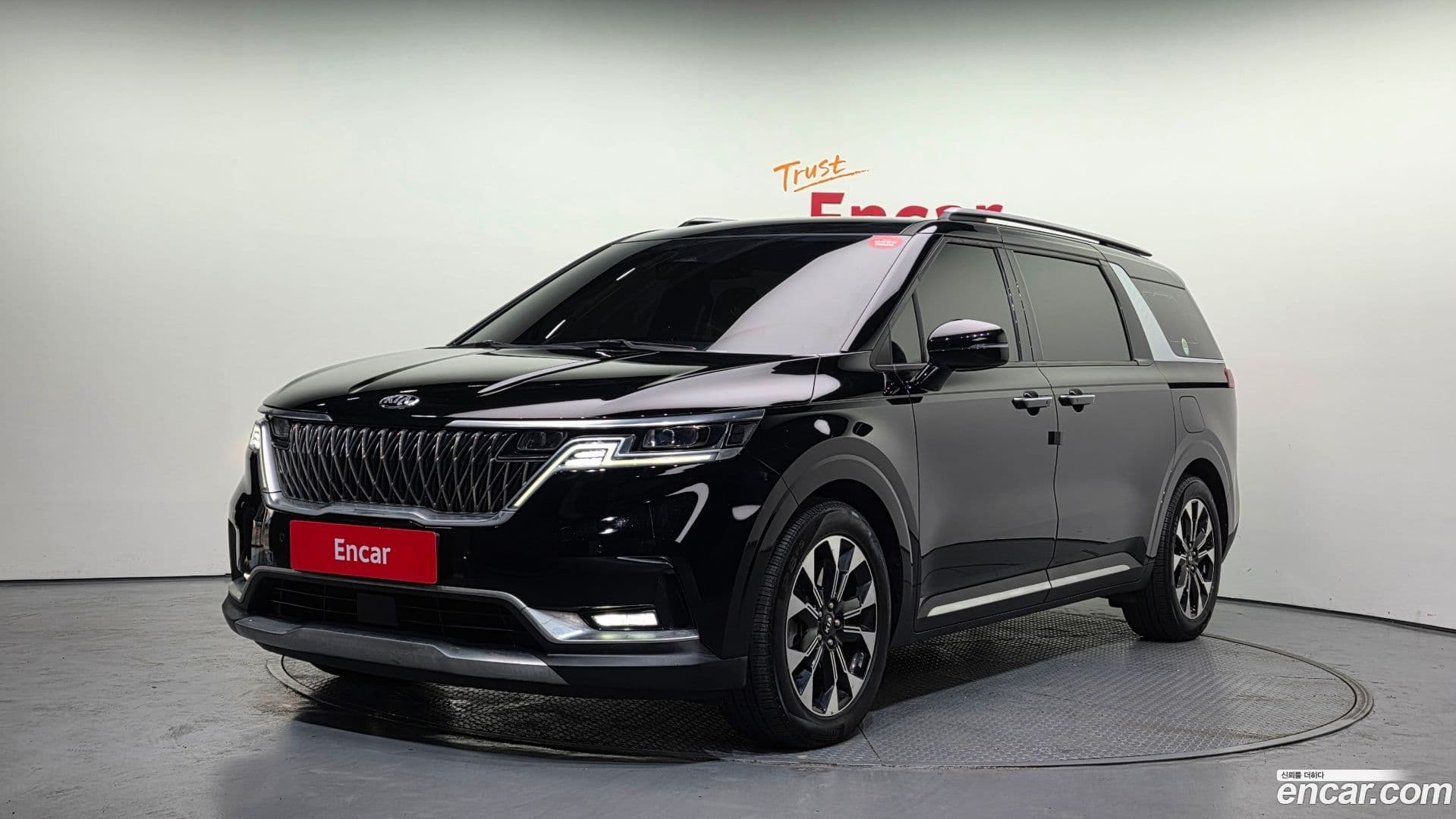 Main__Slider__Photo:Canival Kia 2021.0-0