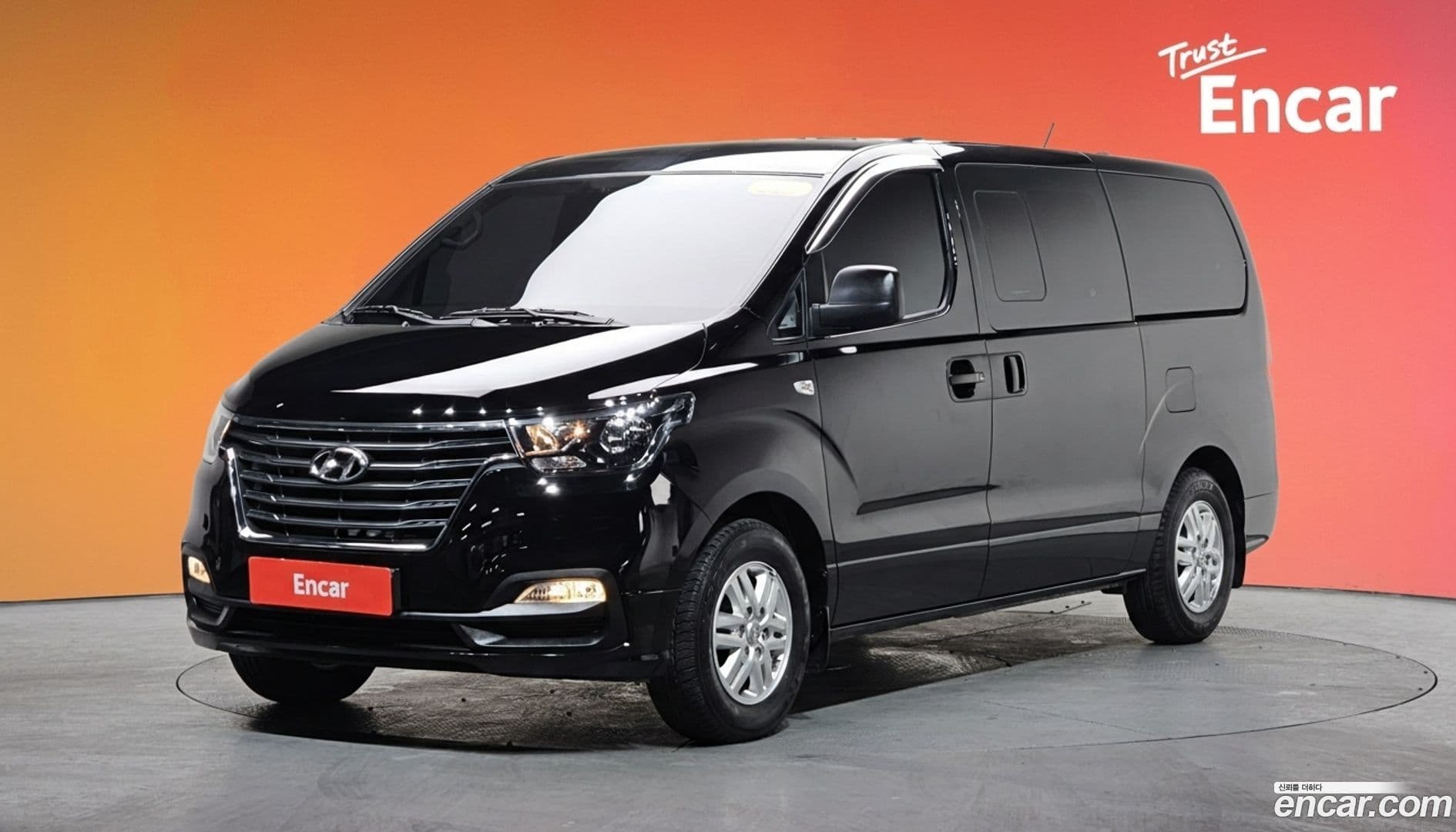 Main__Slider__Photo:Starex Hyundai 2019.0-0