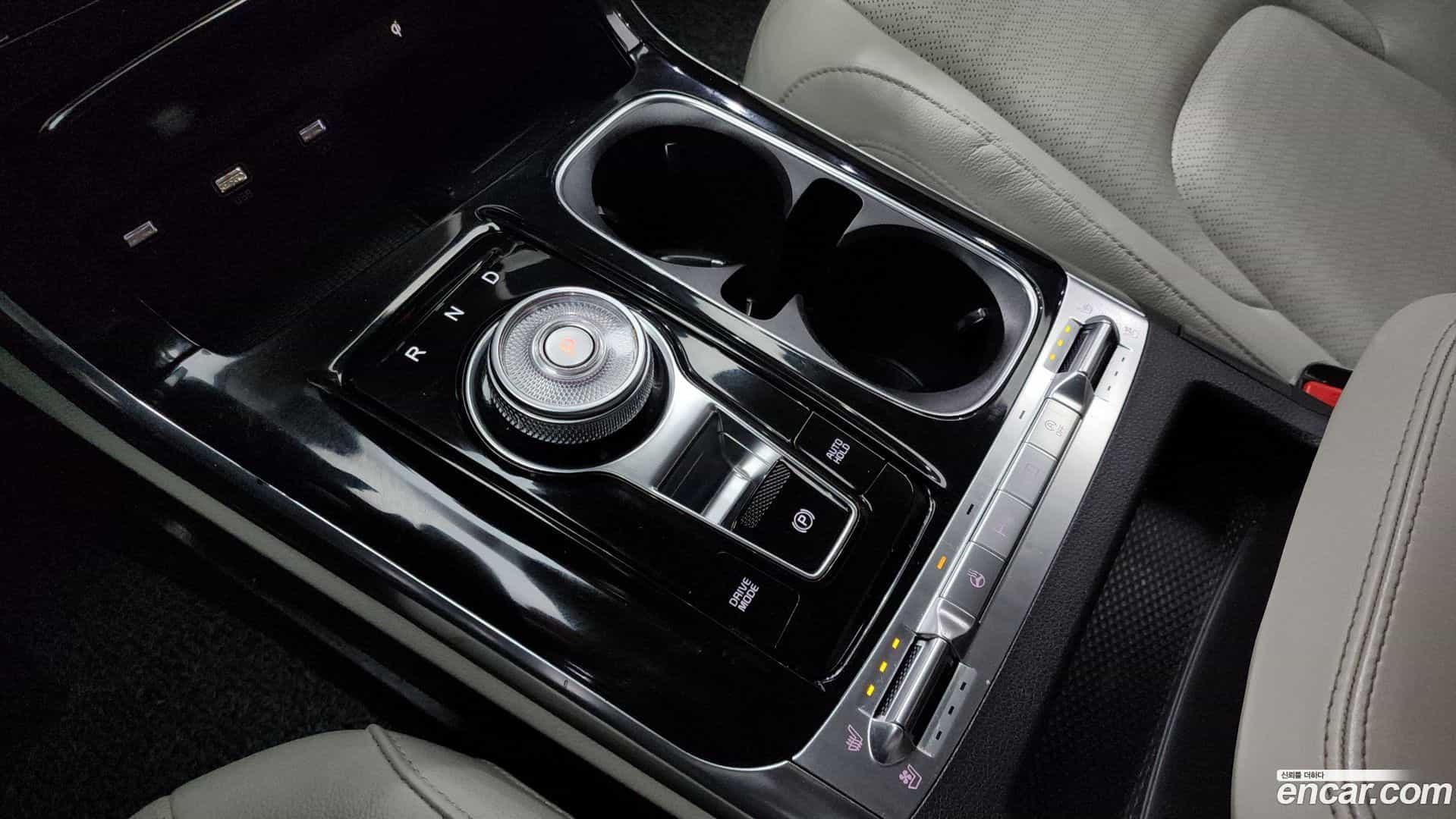 Canival Kia 2021.1-INNER-009