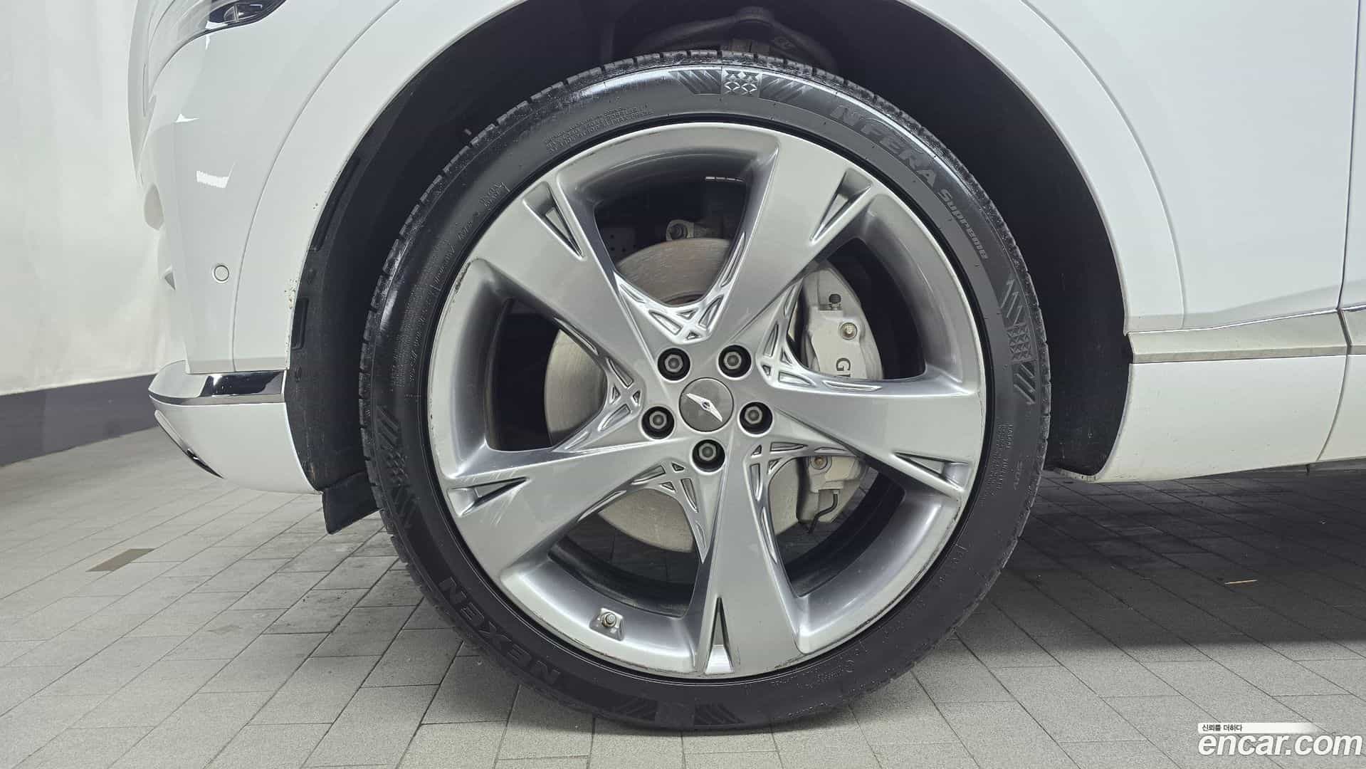 GV80 Genesis 2022.0-OUTER-005