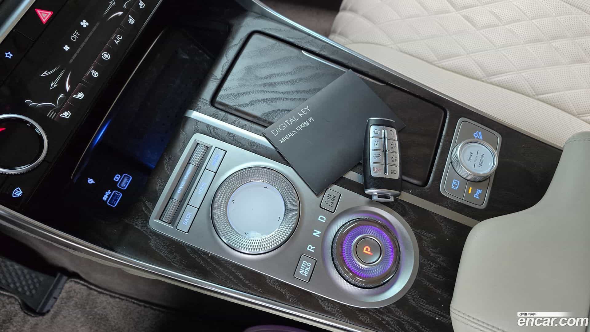 GV80 Genesis 2022.0-INNER-009