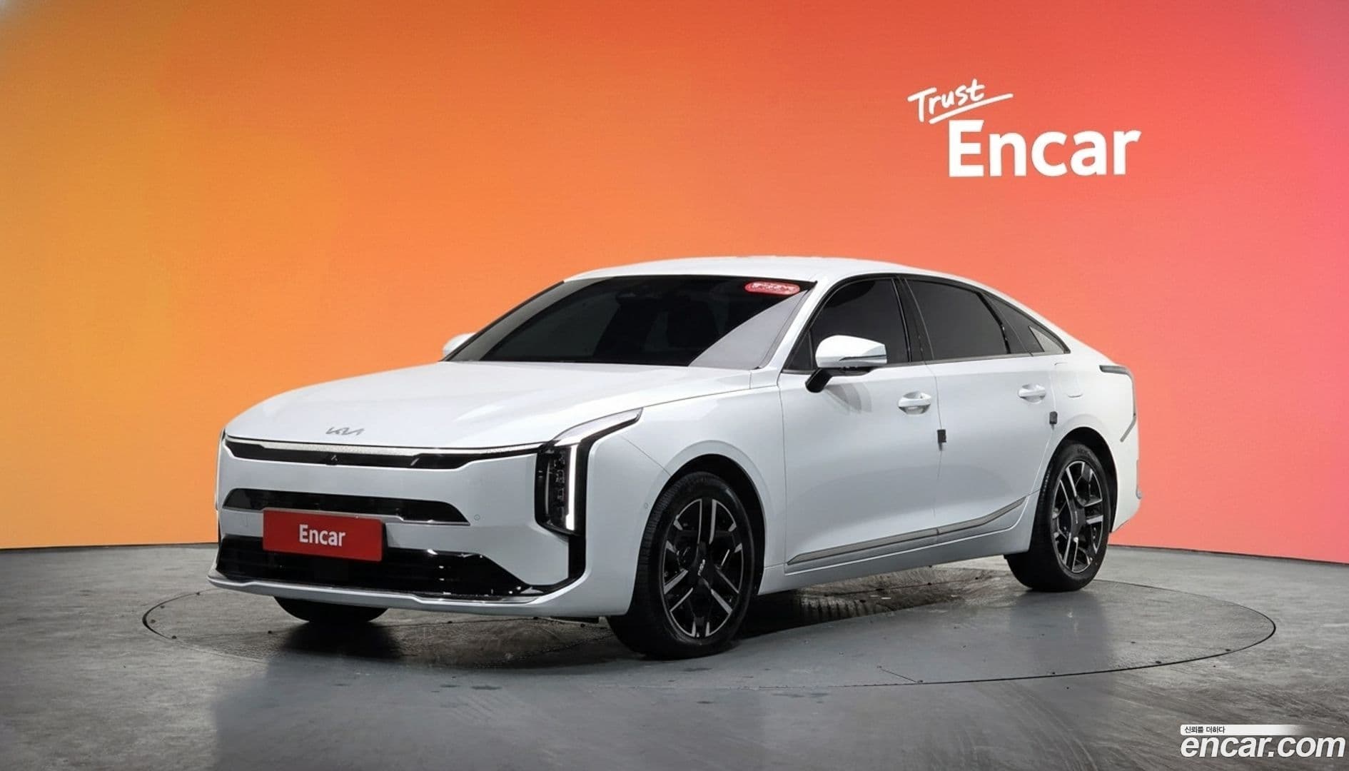 Main__Slider__Photo:K8 Kia 2025.10-0
