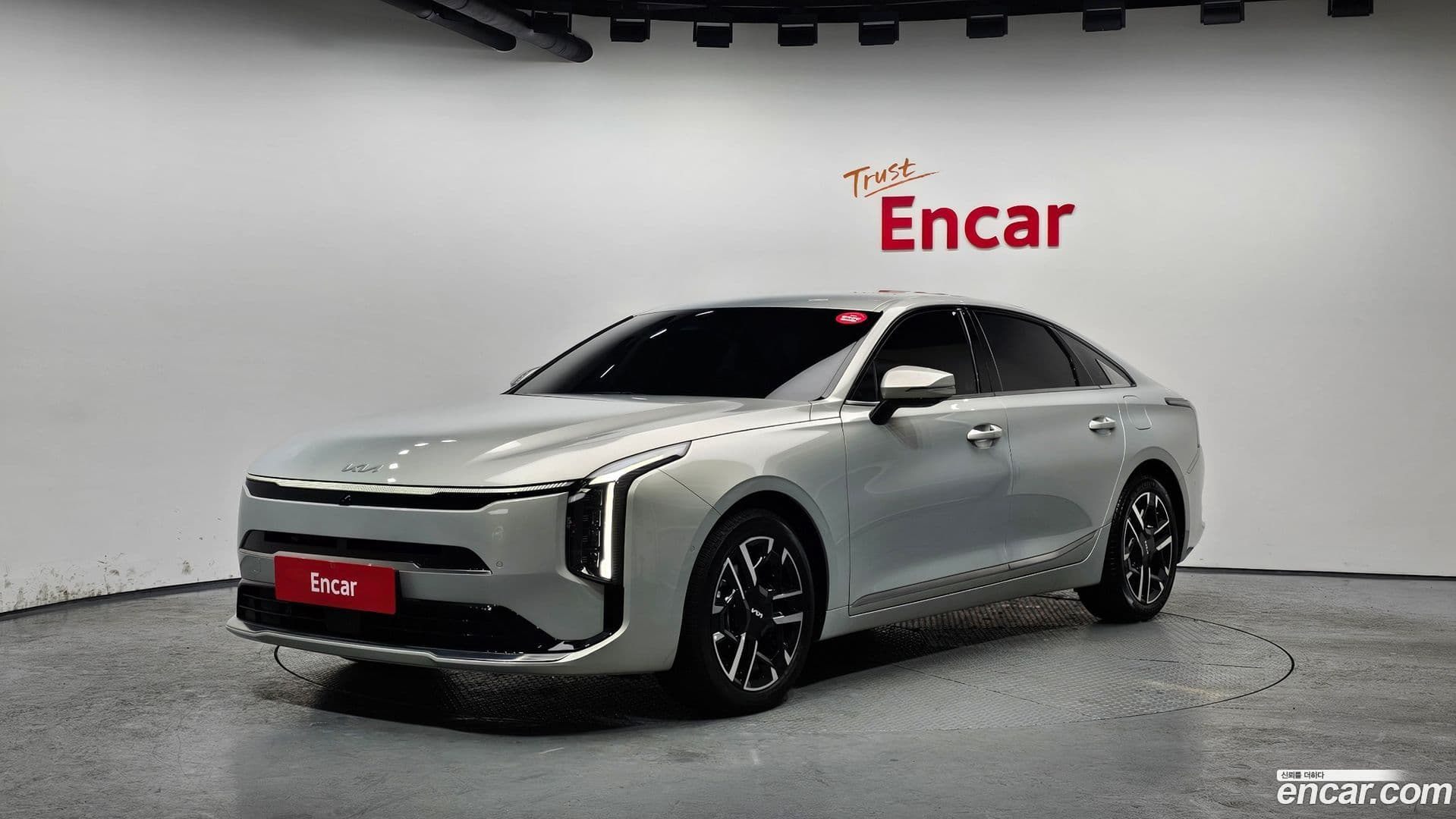 Main__Slider__Photo:K8 Kia 2024.8-0